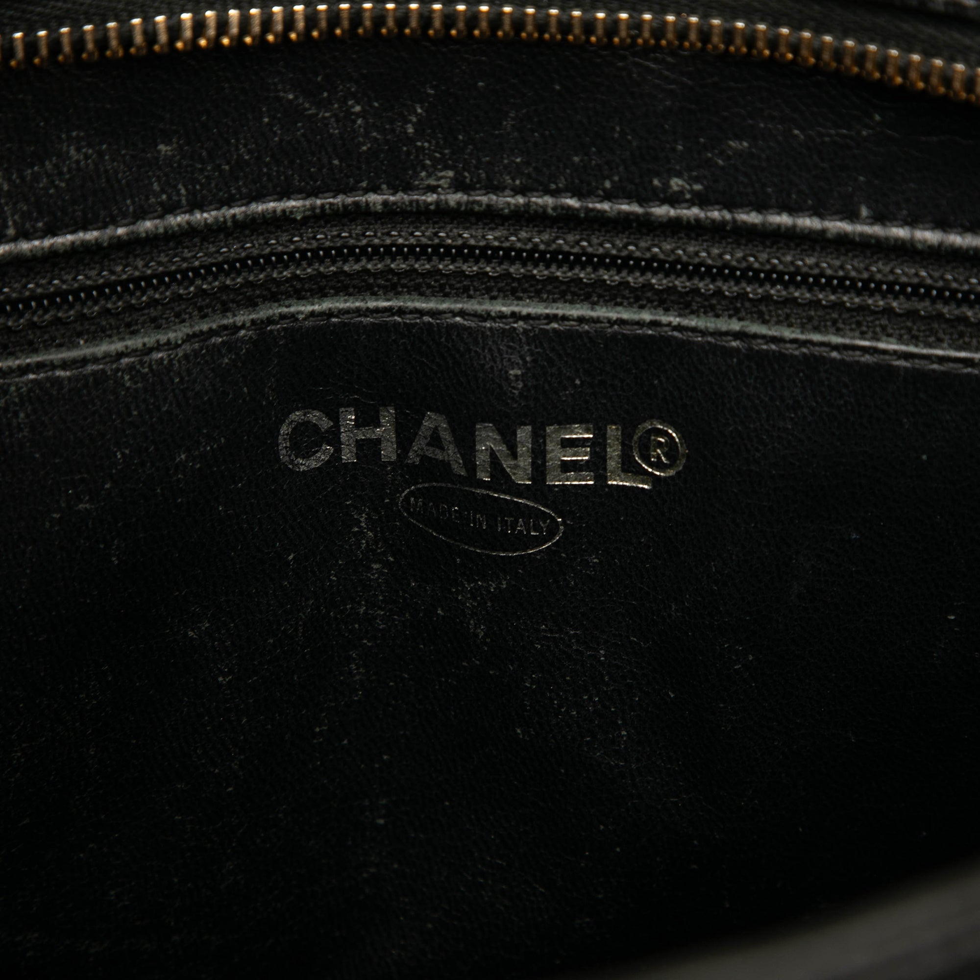 Chanel Caviar Medallion Tote - image 5