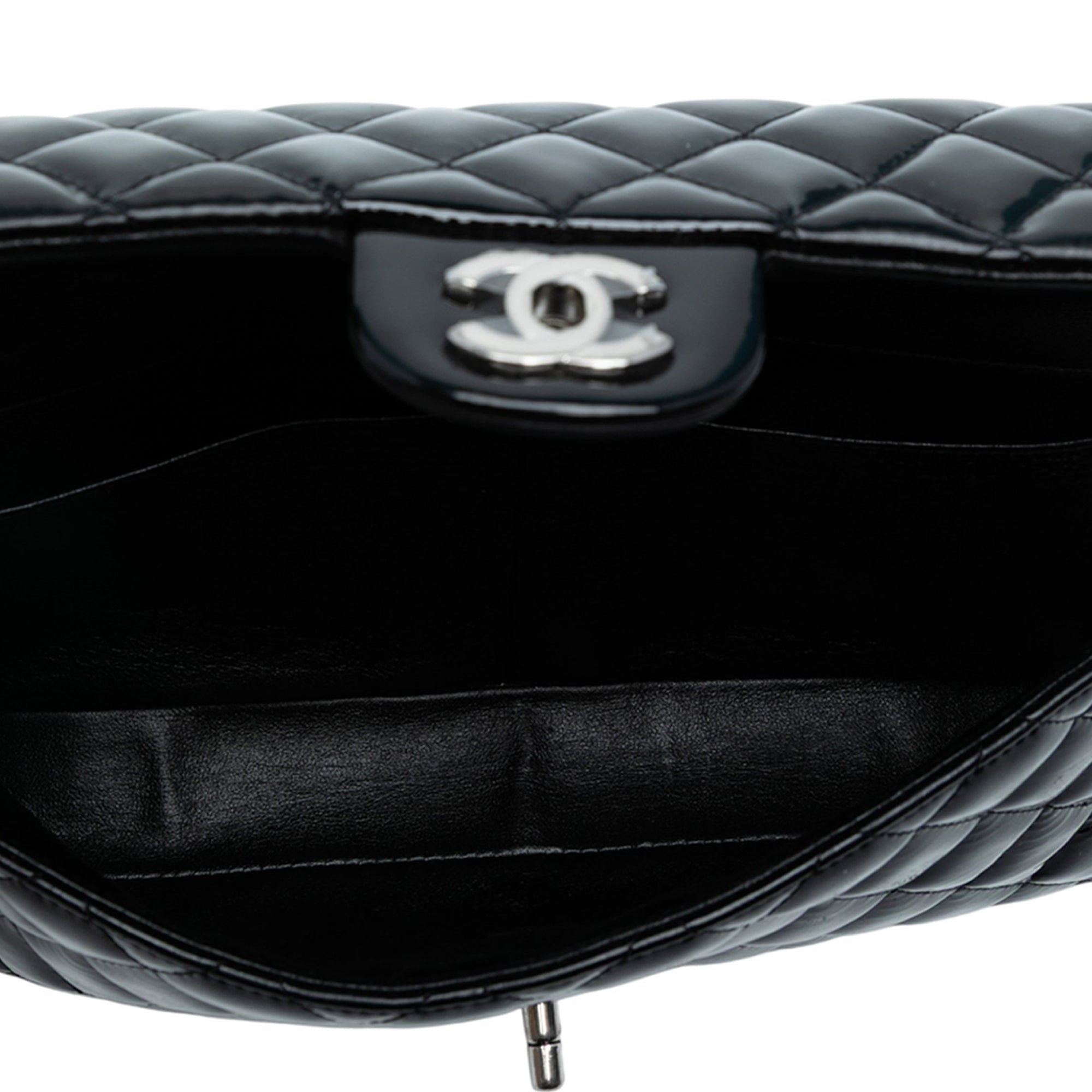Chanel Classic Patent East West Single Flap - image 4