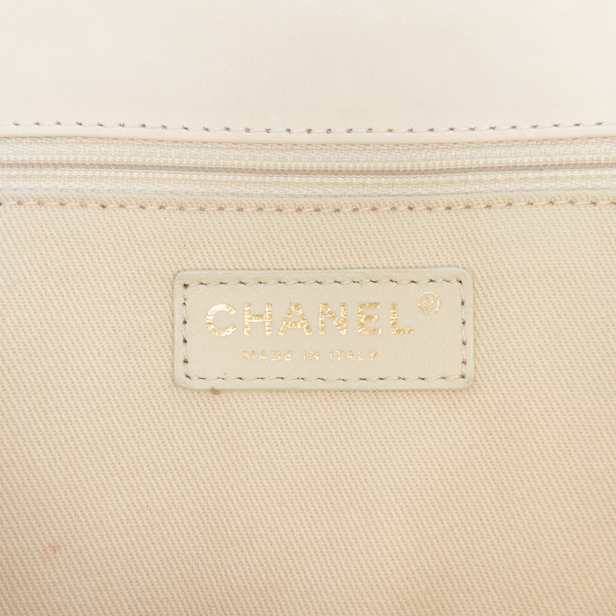 Chanel Medium Quilted Lambskin Reissue 2.55 Natural Beauty Split Pocket Flap - image 5