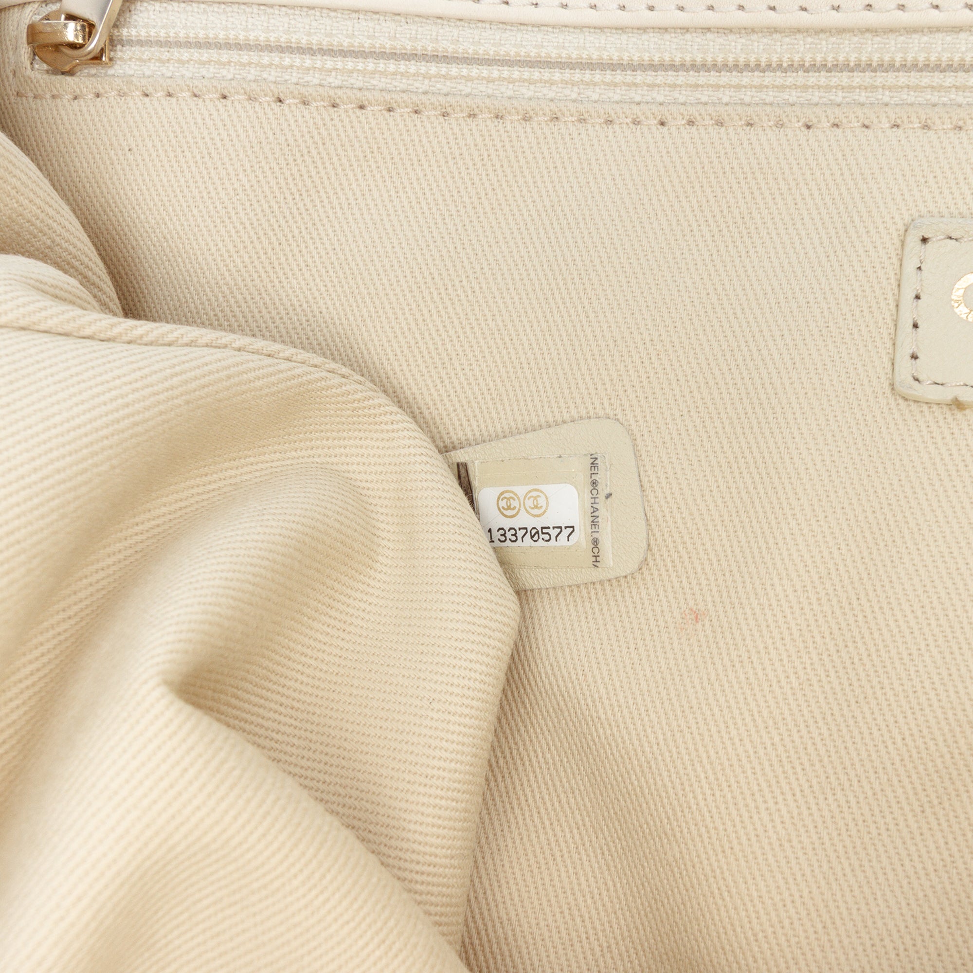 Chanel Medium Quilted Lambskin Reissue 2.55 Natural Beauty Split Pocket Flap - image 6
