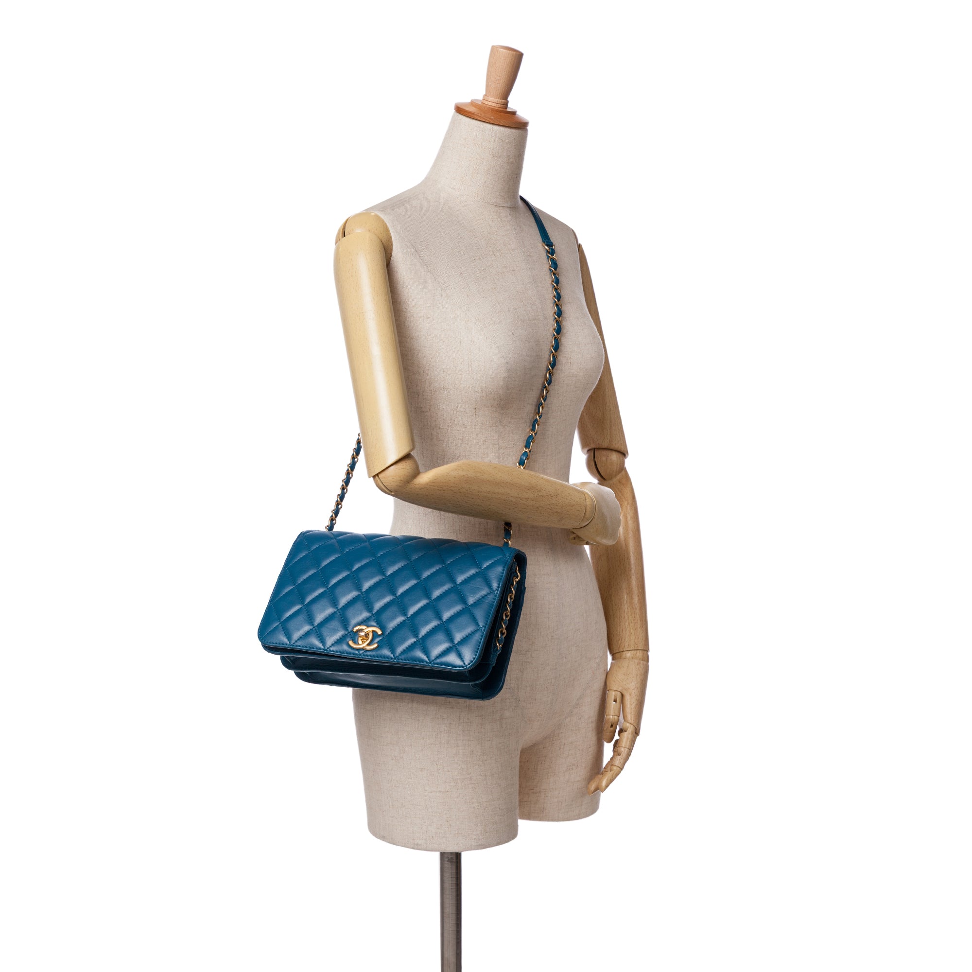 Chanel Medium Quilted Calfskin CC Side Chain Full Flap - image 10
