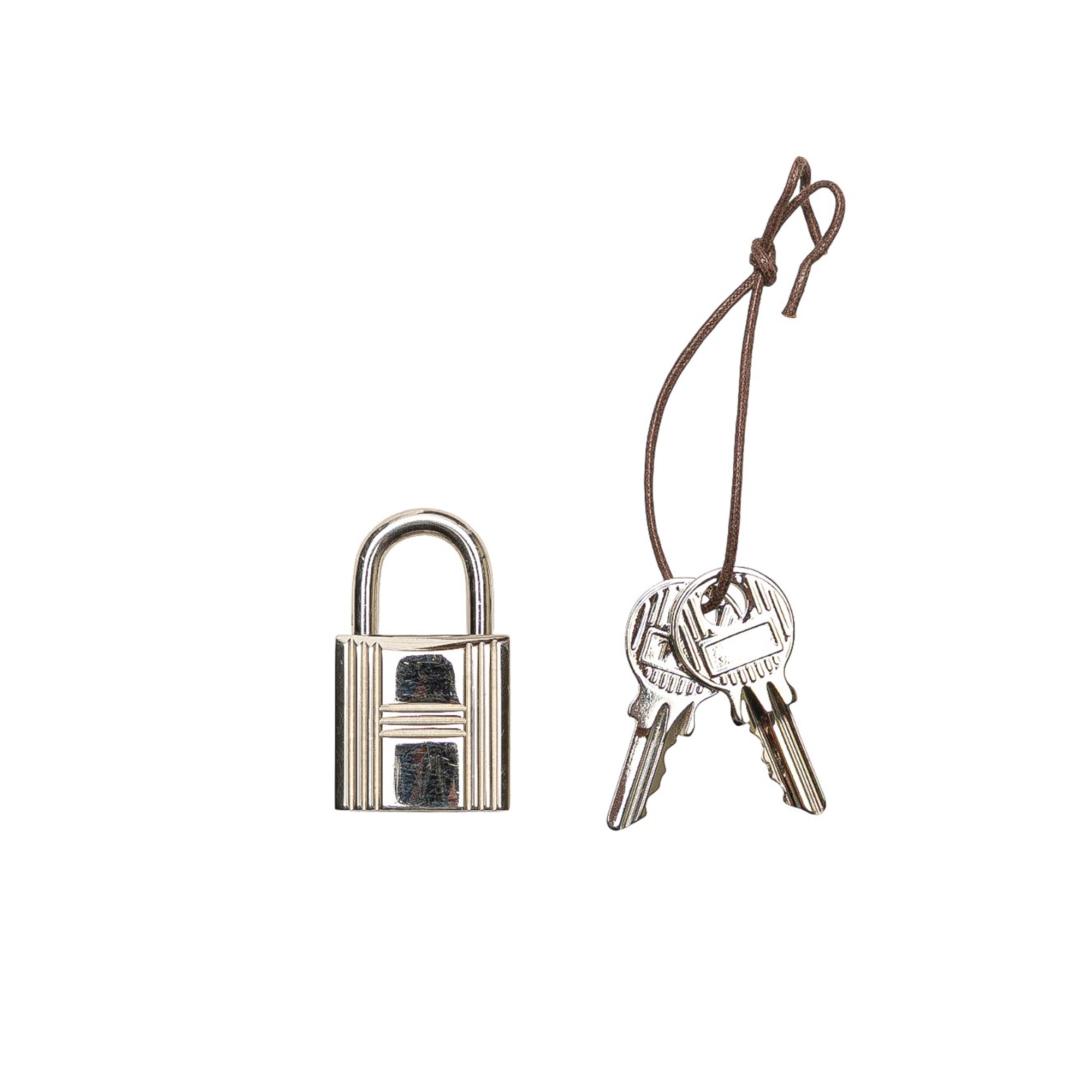 Hermès Clemence Picotin Lock 18 - image 10