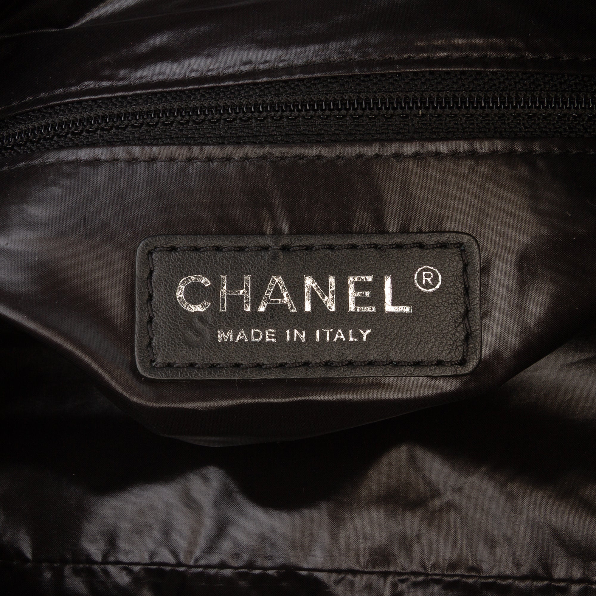 Chanel Paris Hamburg Embroidered Wool with Quilted Calfskin Duffle Bag - image 5