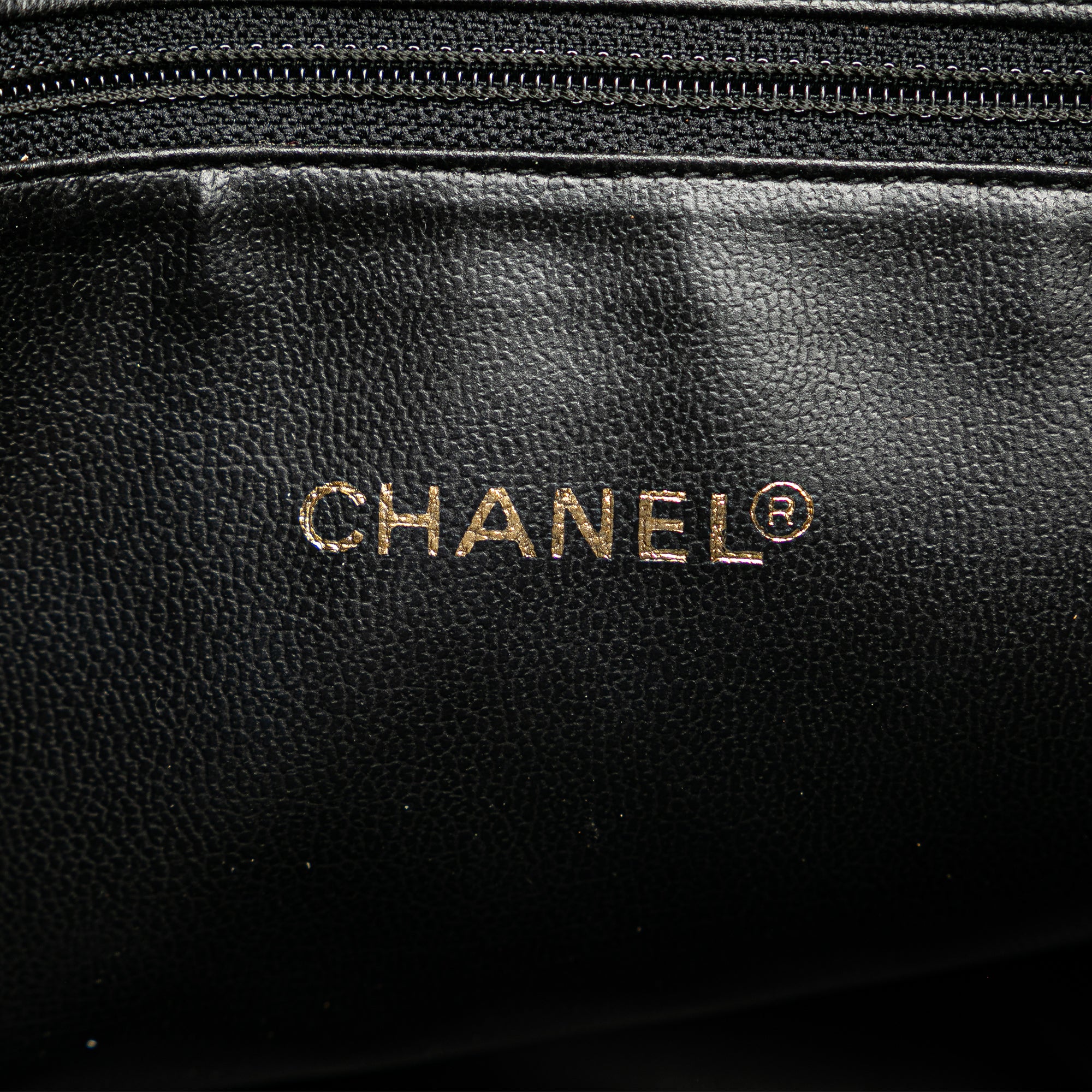 Chanel Caviar Front Pocket Chain Tote - image 6