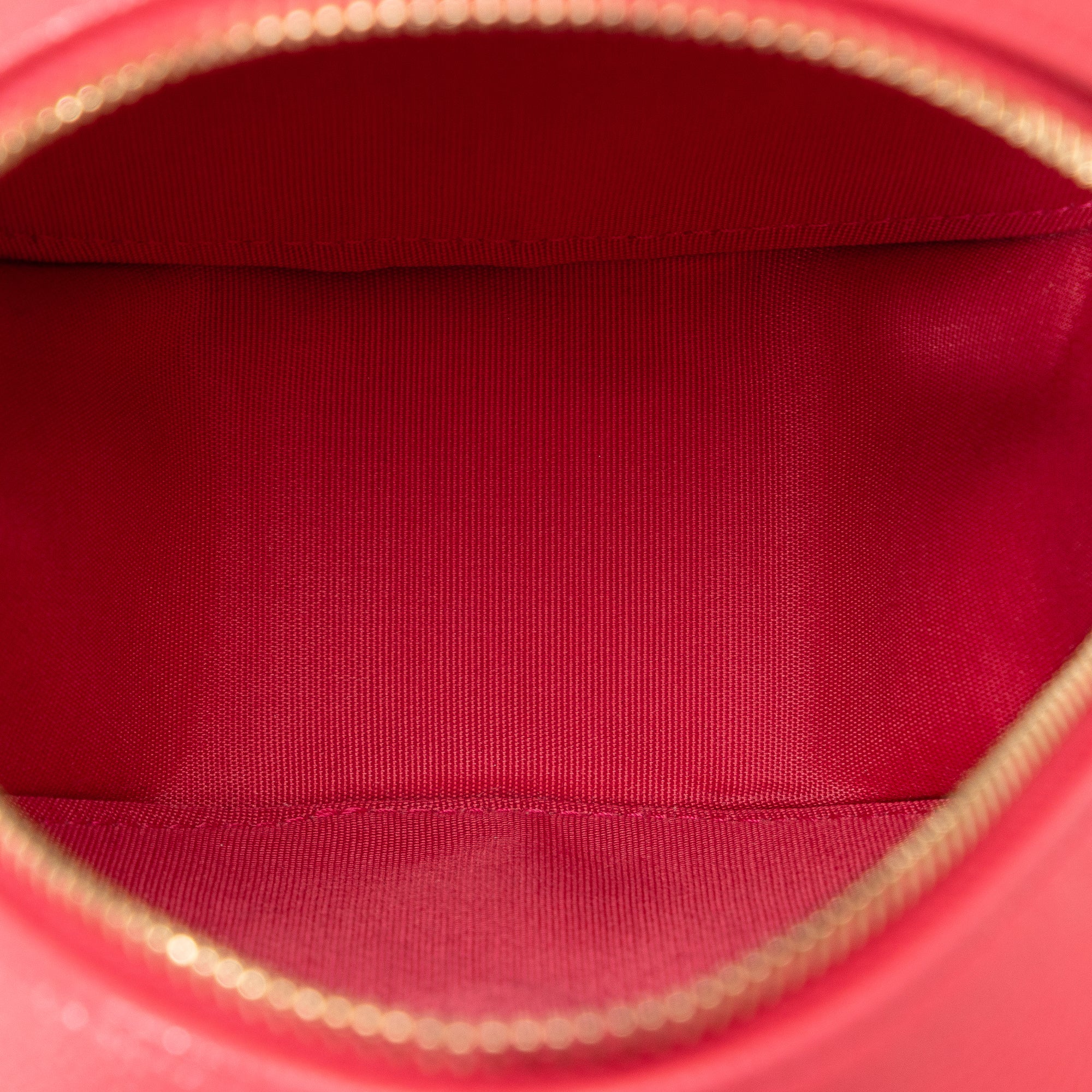 Chanel Caviar 19 Round Clutch With Chain - image 5