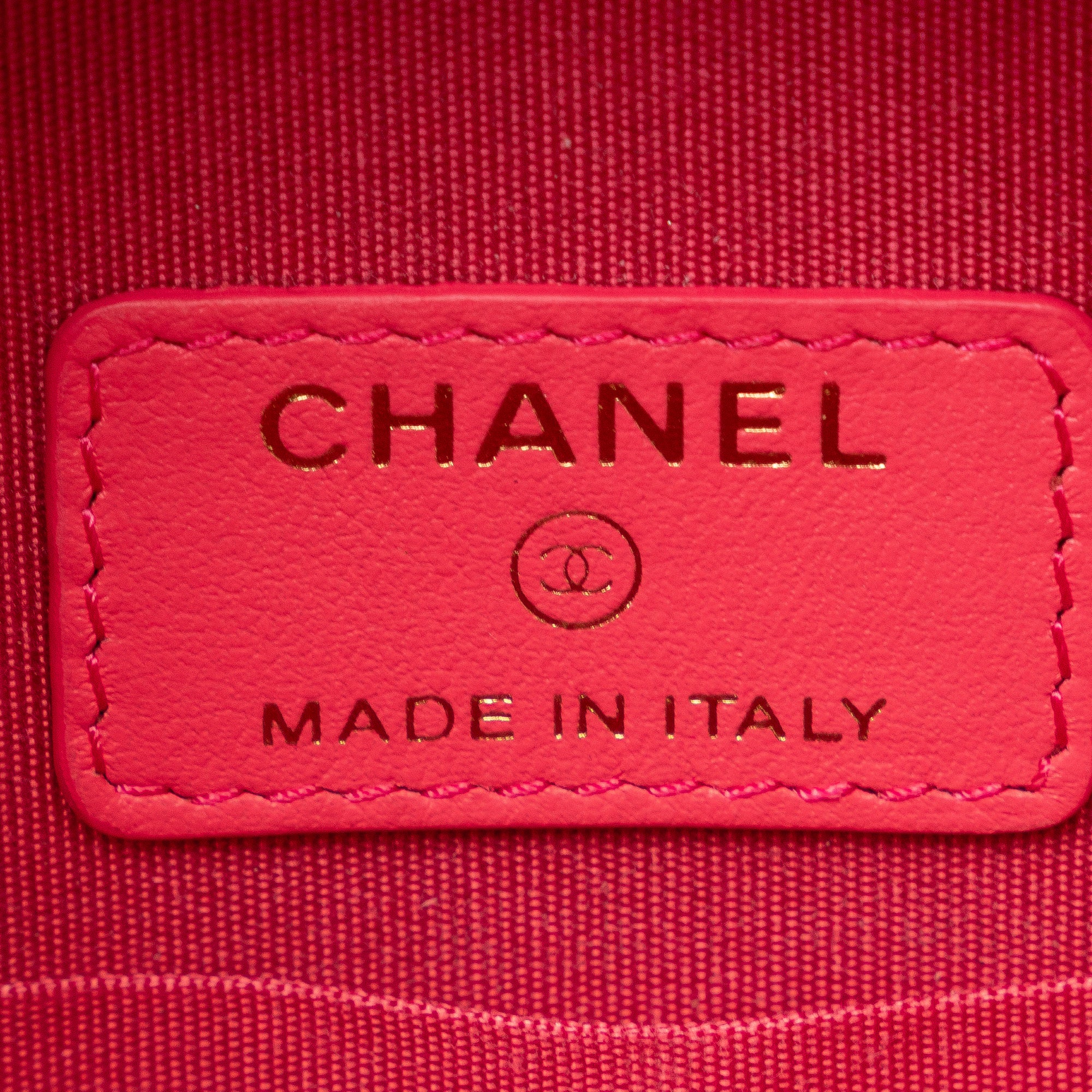 Chanel Caviar 19 Round Clutch With Chain - image 6