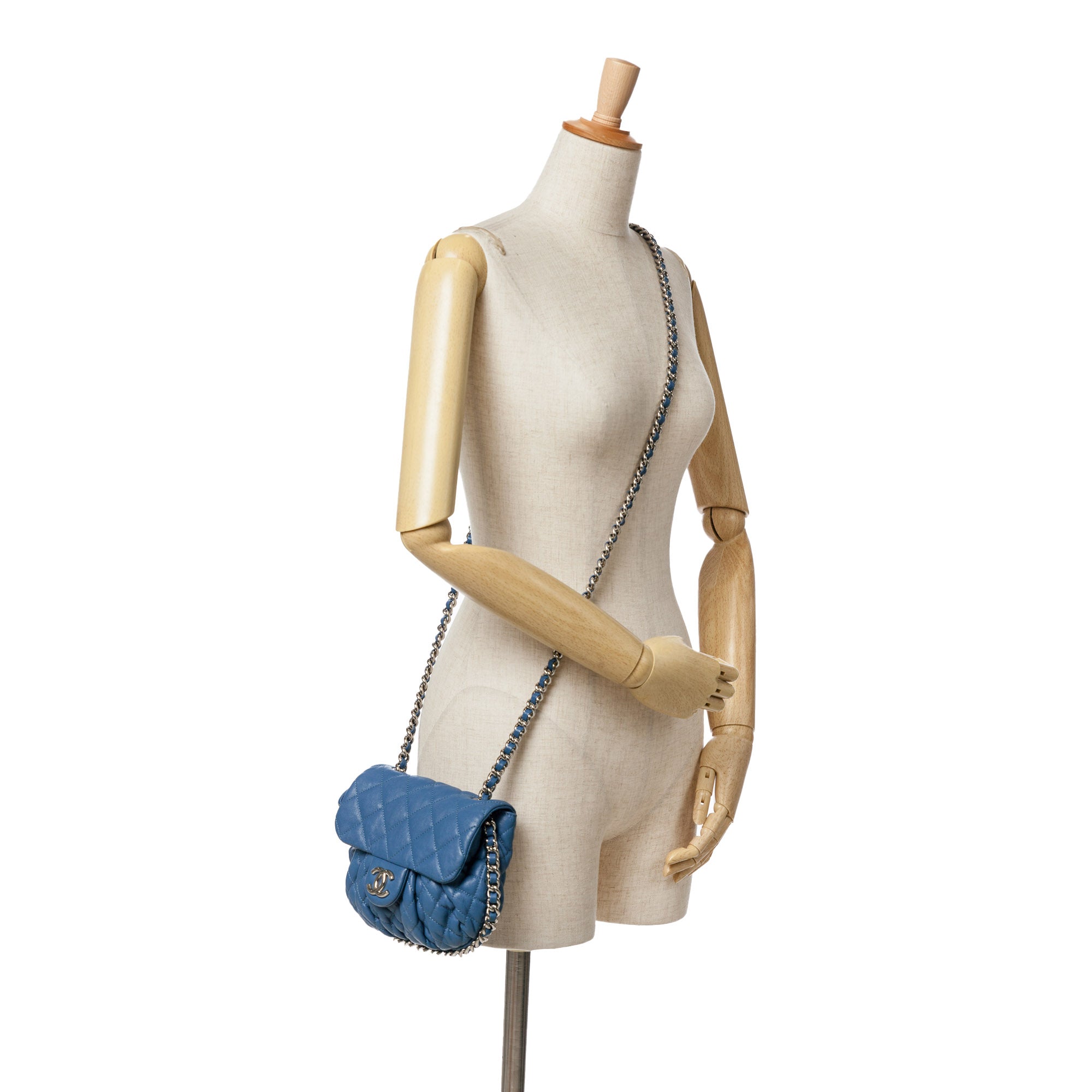 Chanel Mini CC Chain Around Lambskin Flap - image 12