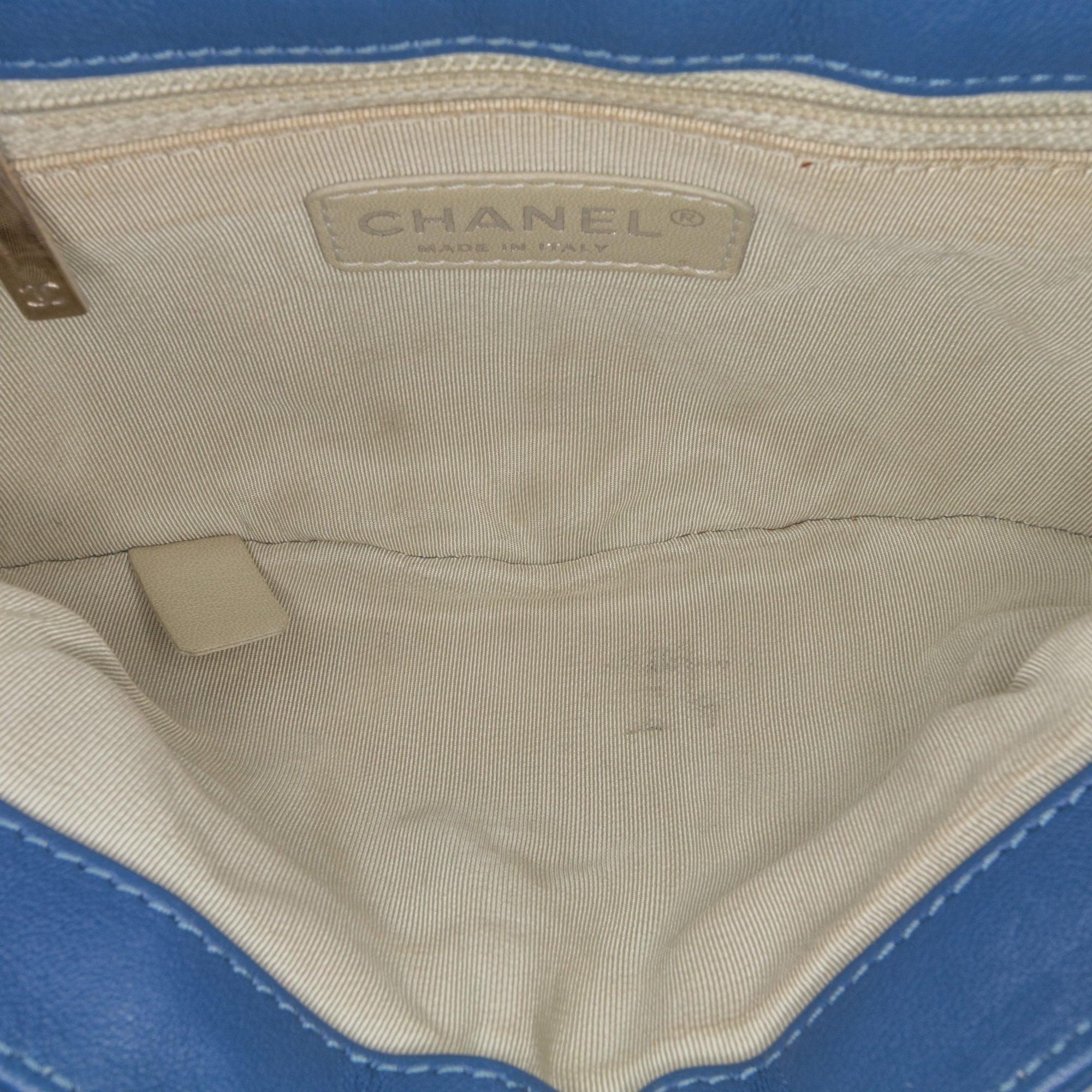 Chanel Mini CC Chain Around Lambskin Flap - image 5