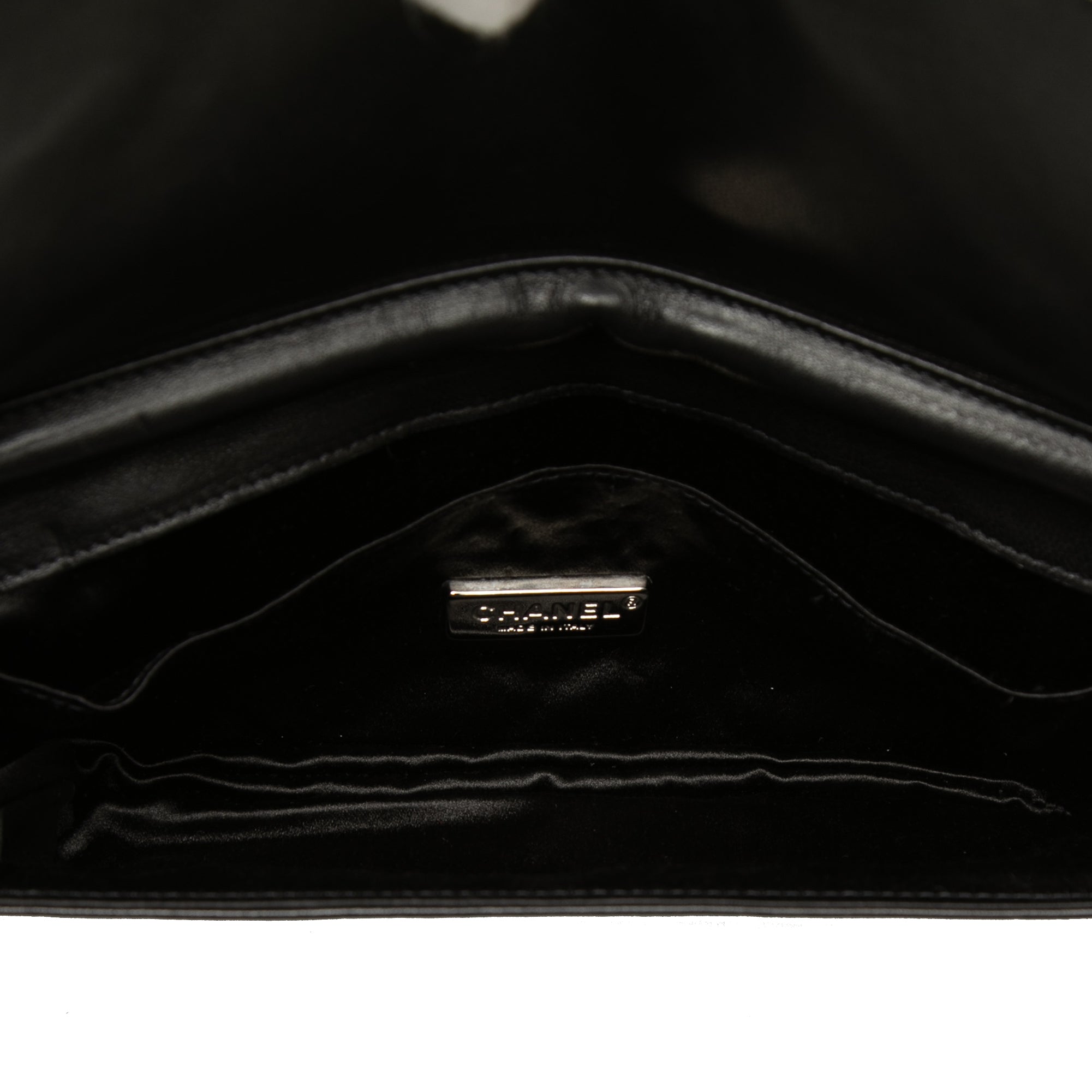 Chanel Quilted Lambskin Butterfly Clutch With Chain - image 4