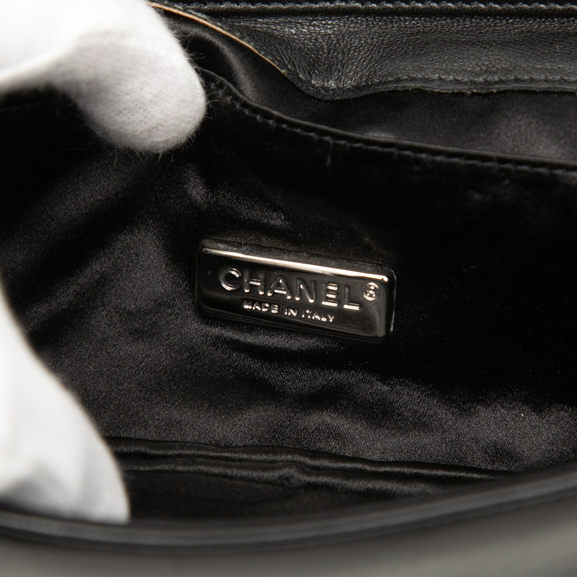 Chanel Quilted Lambskin Butterfly Clutch With Chain - image 5