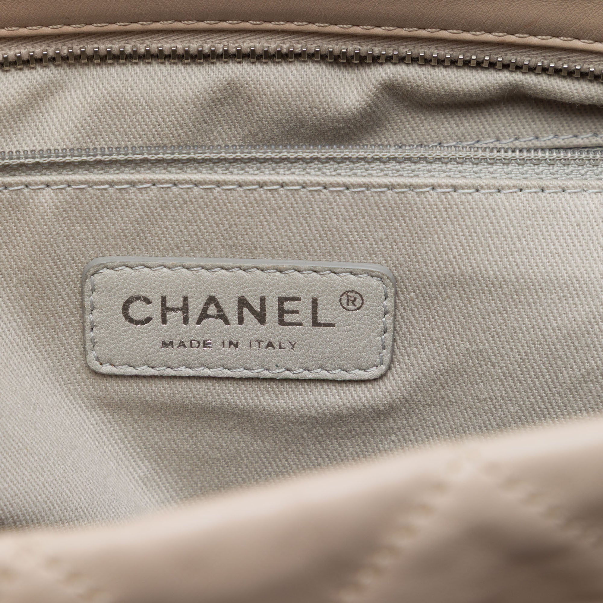 Chanel Quilted Lambskin Country Chic Satchel - image 5