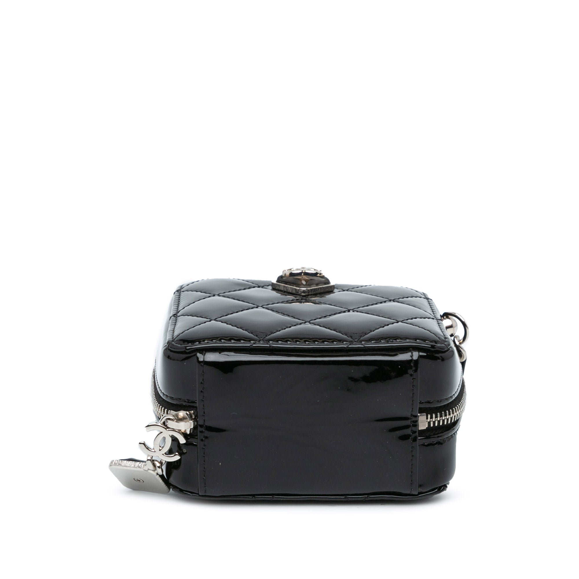 Chanel CC Quilted Patent Diamond Resin Clutch With Chain - image 3