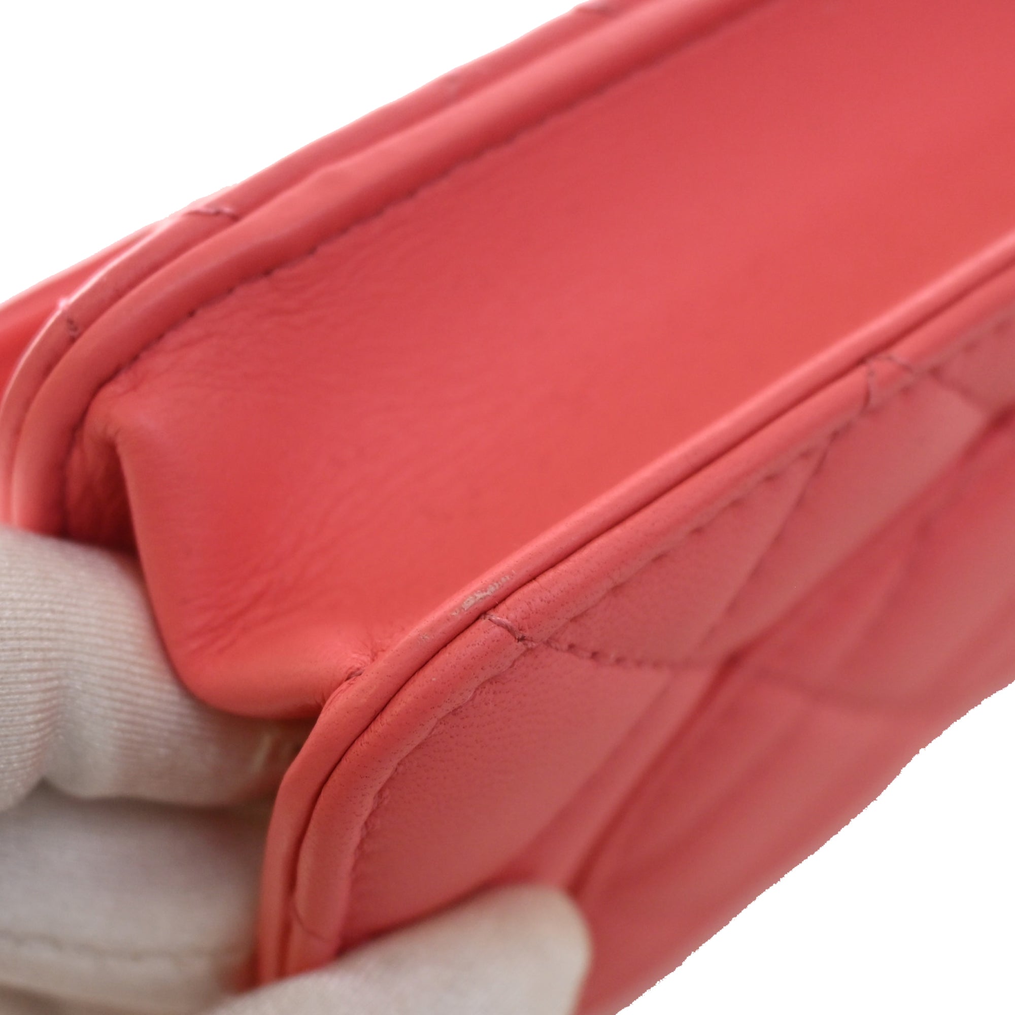 Chanel CC Quilted Lambskin Pearl Crush Wallet On Chain - image 7