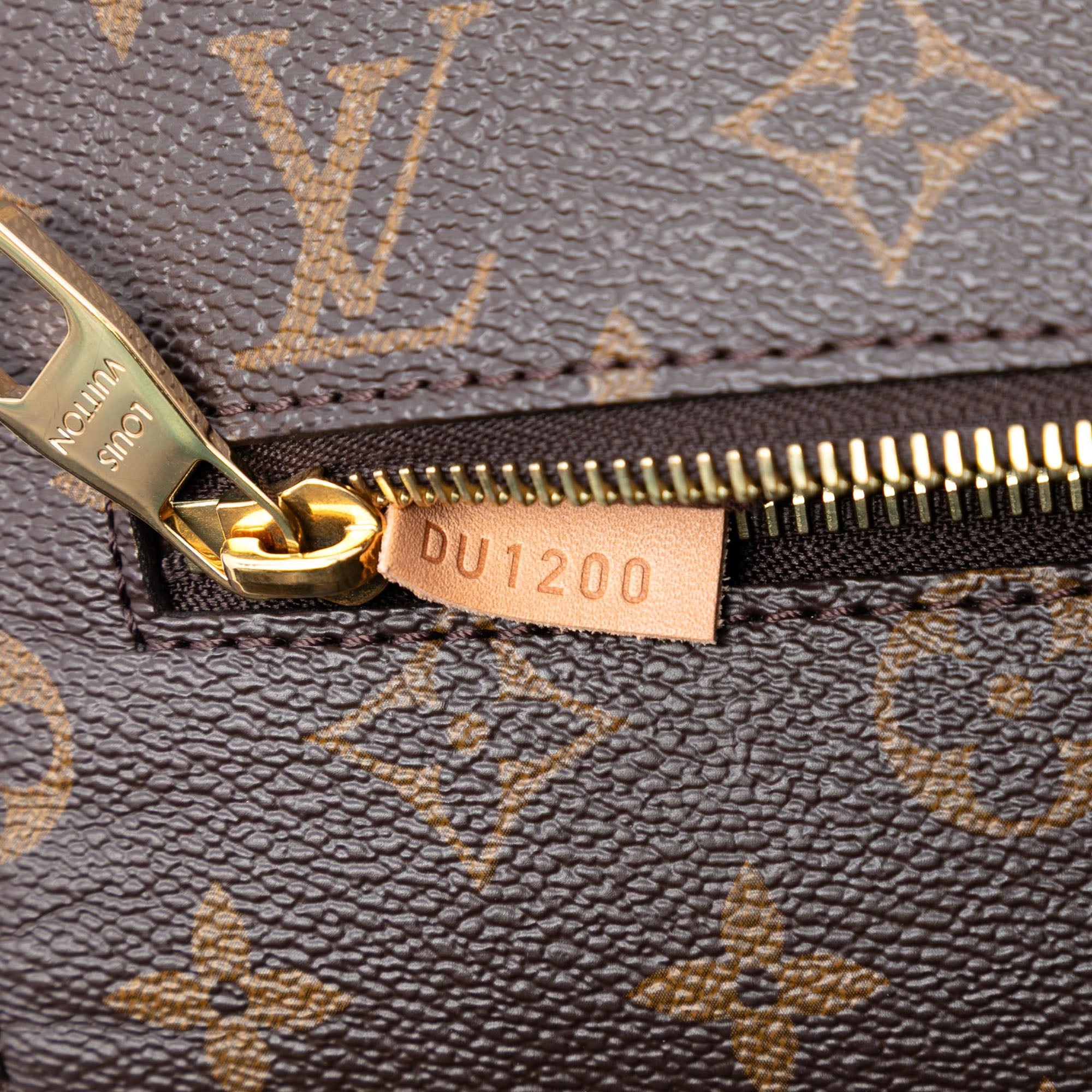 Louis Vuitton Monogram Pochette Metis - image 6