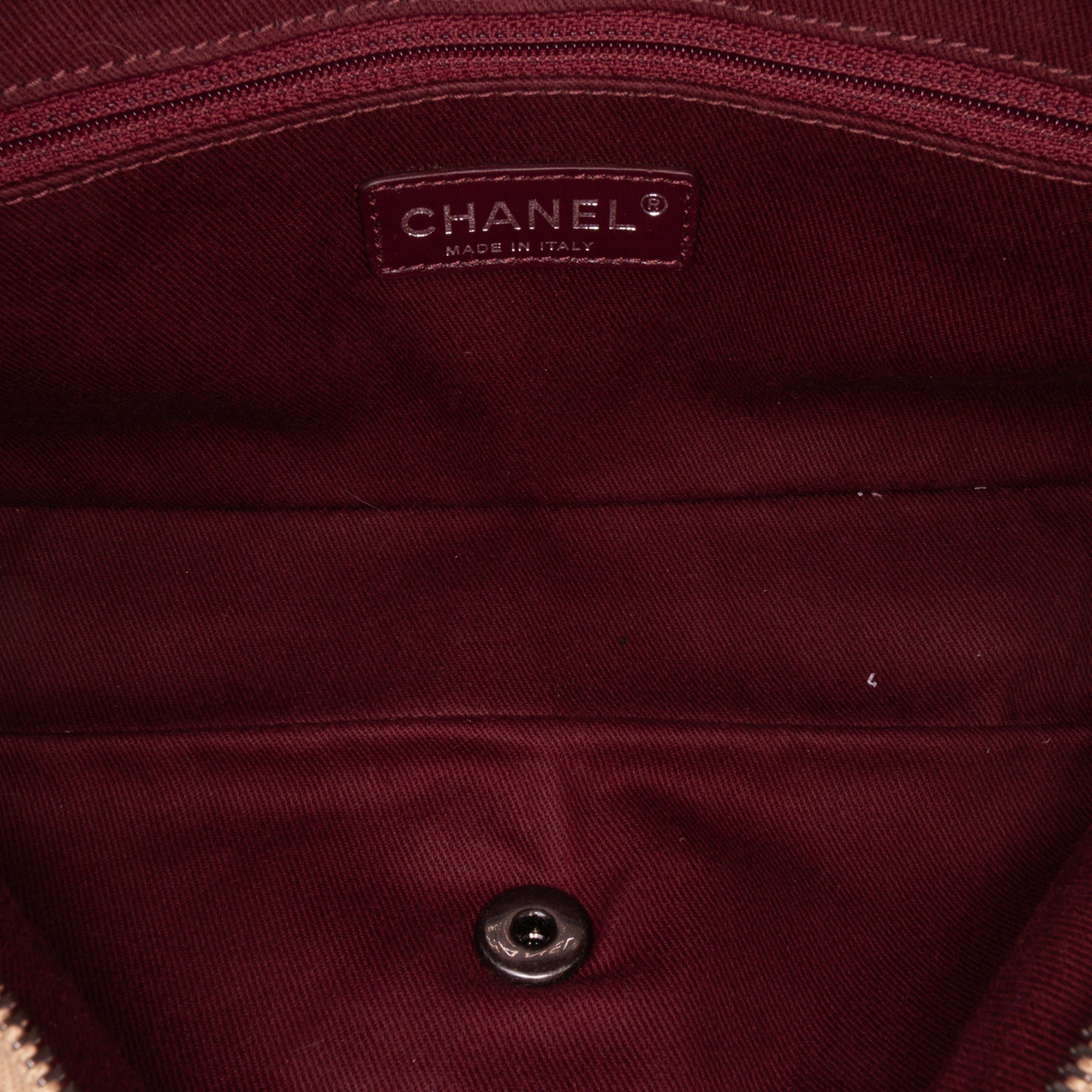 Chanel Medium Glazed Calfskin Duo Color Flap - image 4