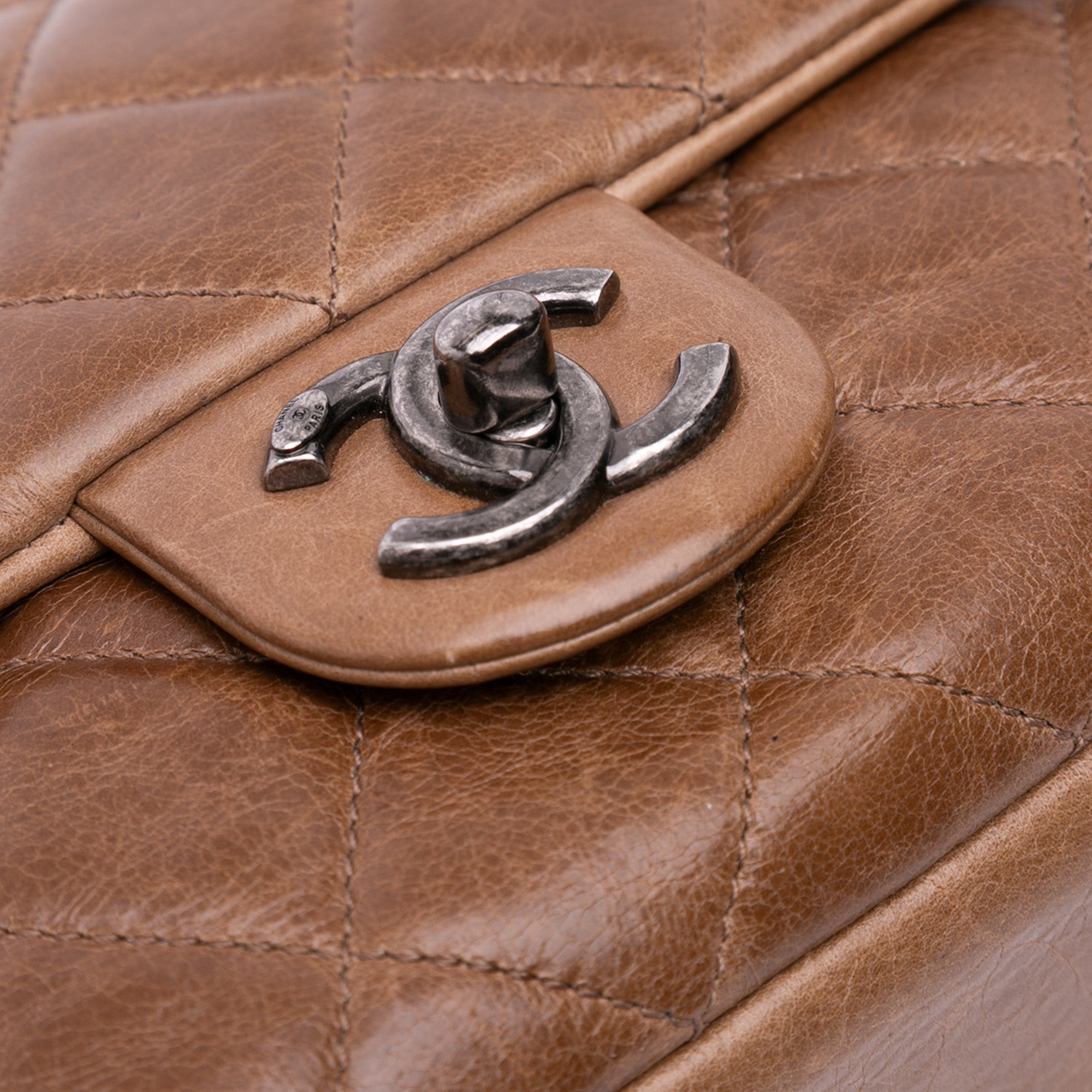 Chanel Medium Glazed Calfskin Duo Color Flap - image 7