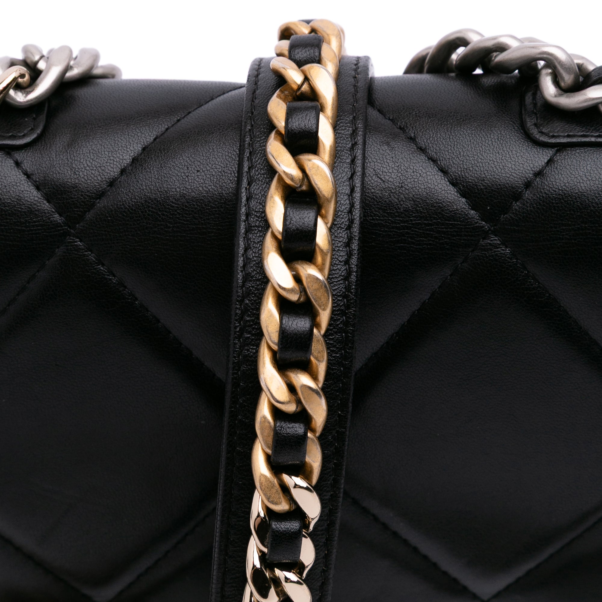 Chanel Quilted Lambskin 19 Wallet on Chain - image 12