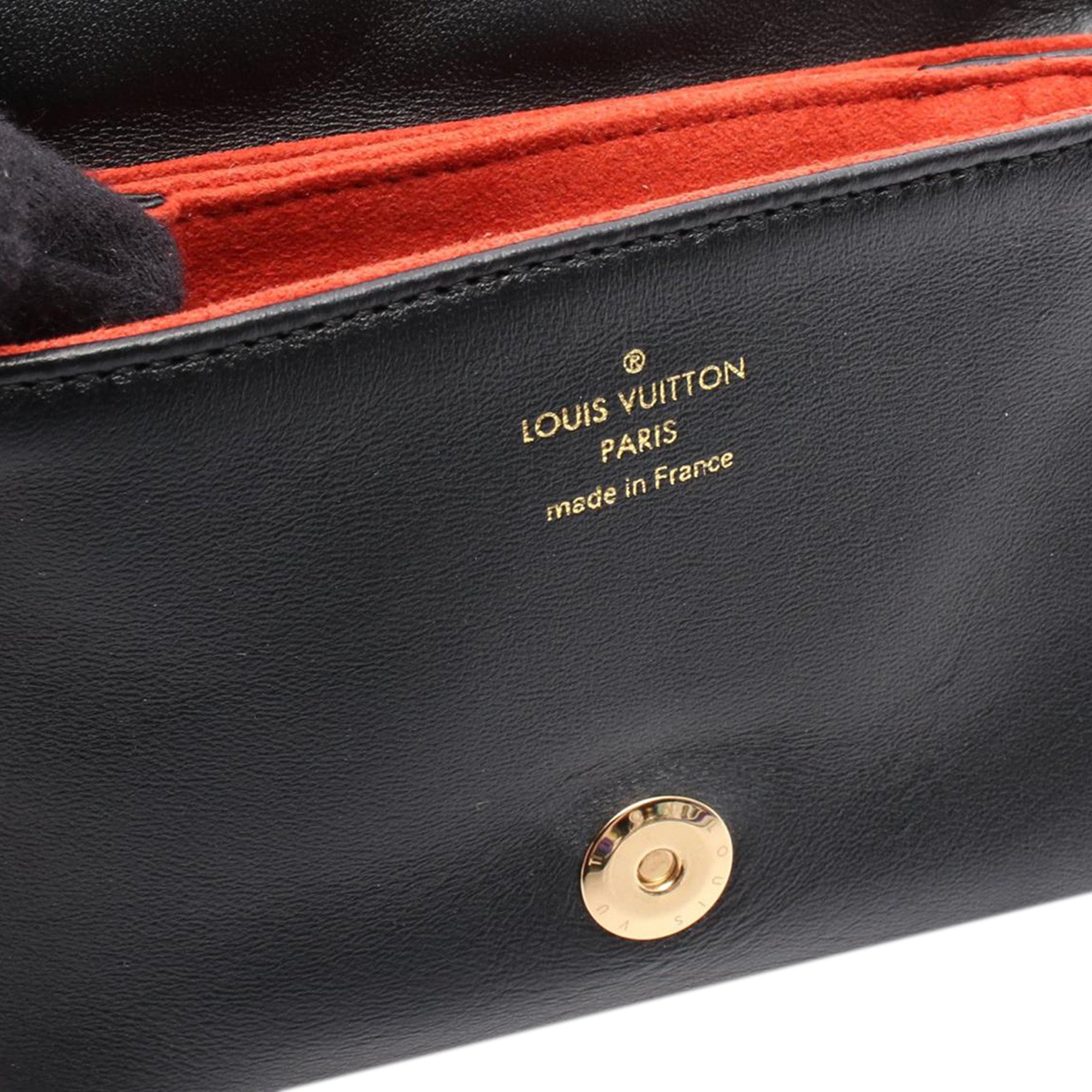 Louis Vuitton Monogram Embossed Puffy Lambskin Coussin Belt Bag - image 4
