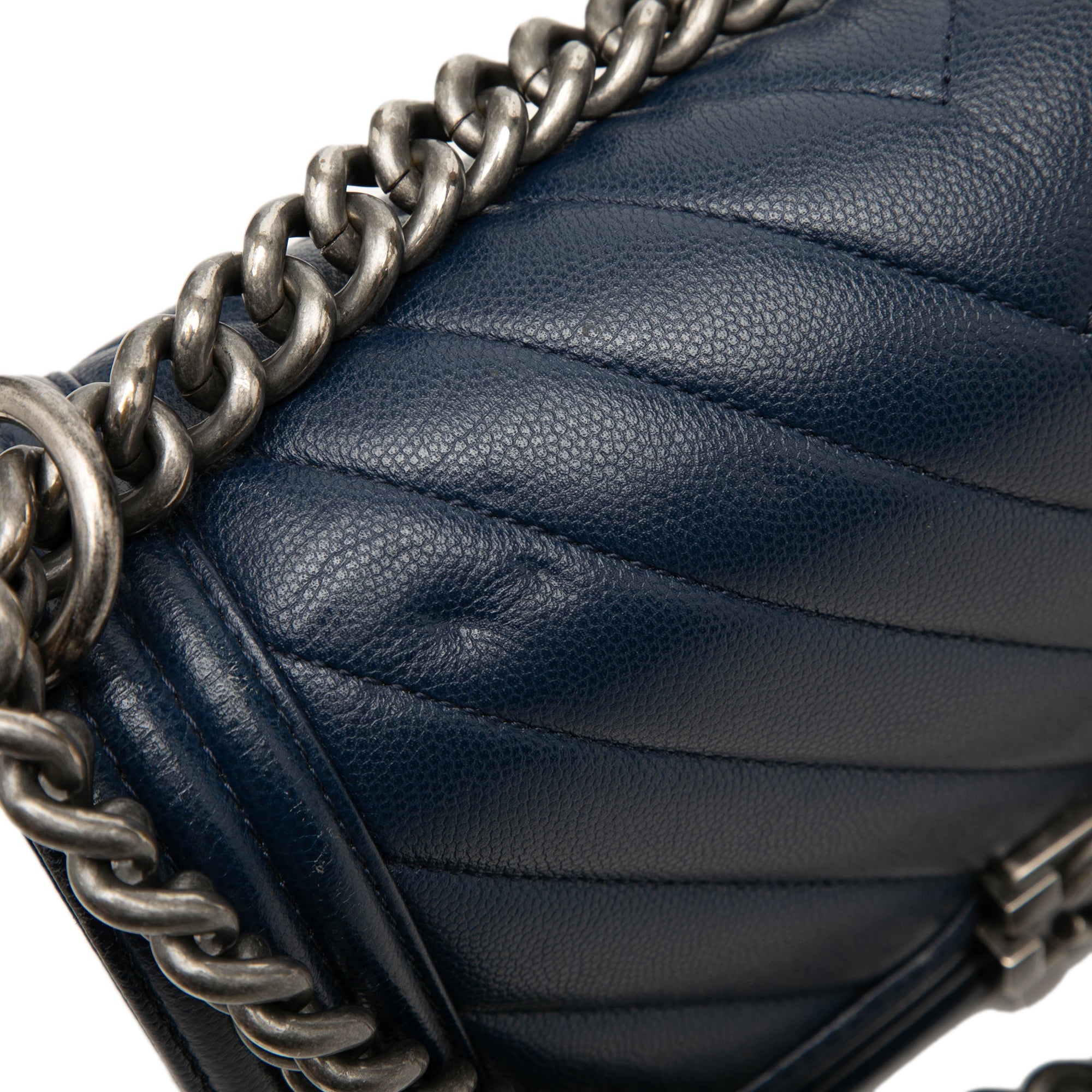 Chanel Old Medium Chevron Caviar Boy Flap - image 6