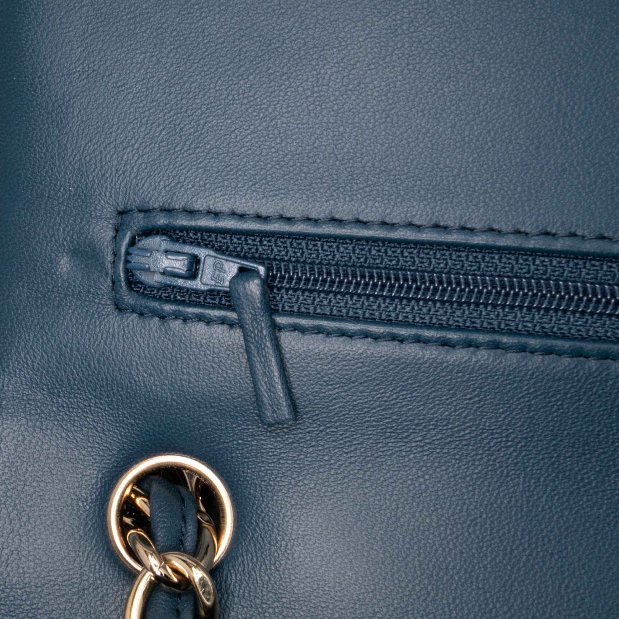 Chanel Jumbo Classic Lambskin Double Flap - image 7