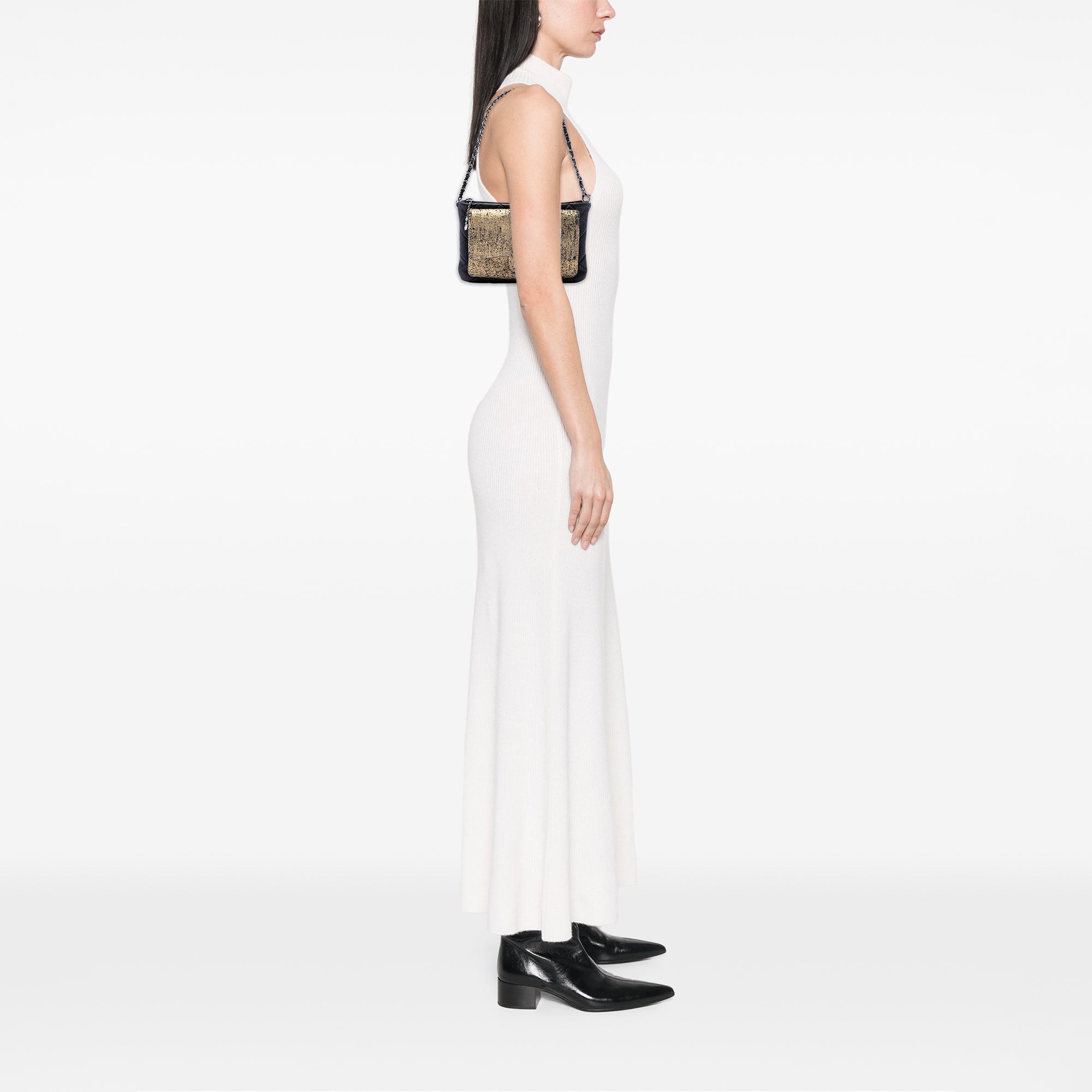 Chanel Metallic and Quilted Lambskin Mineral Nights Clutch On Chain - image 6