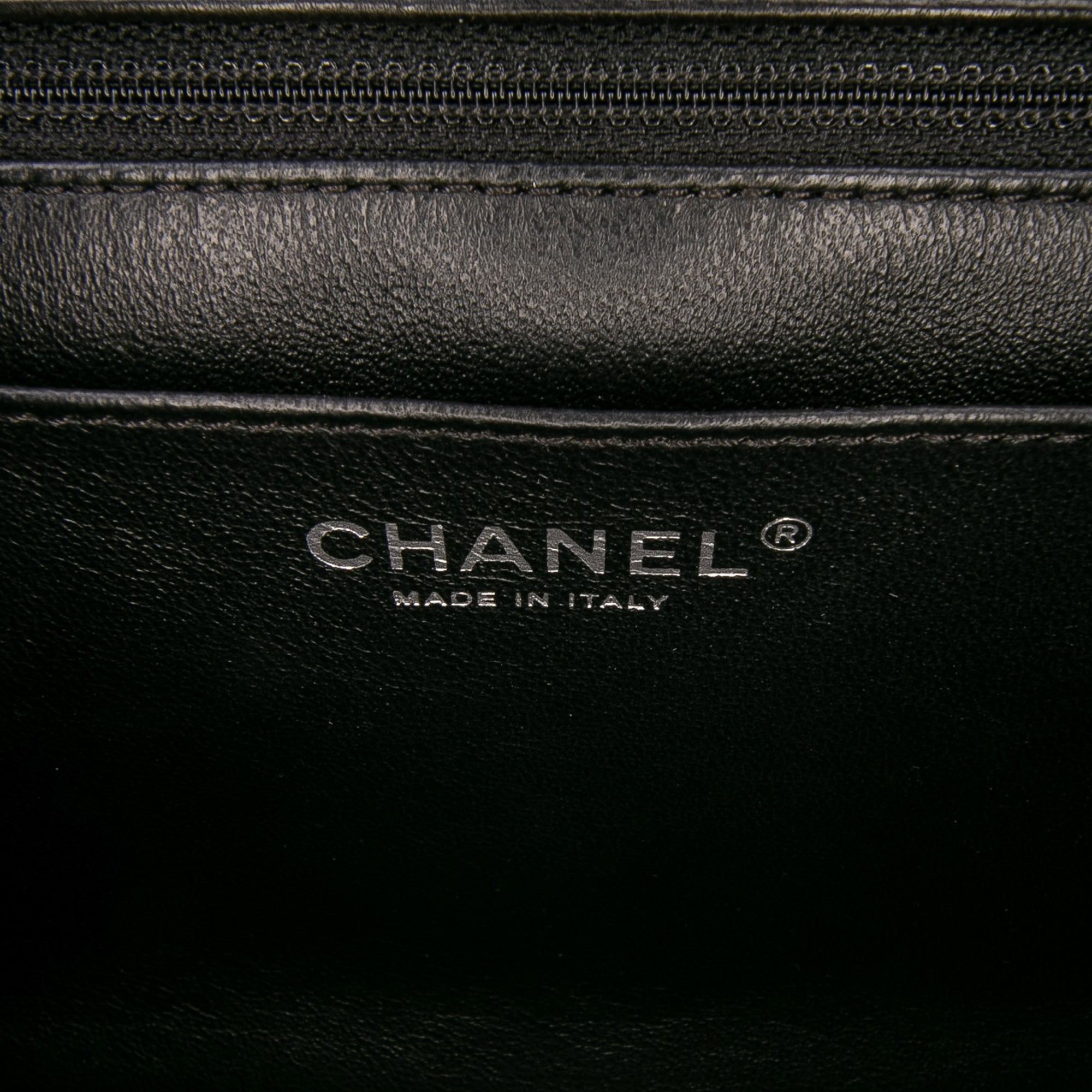 Chanel Jumbo Classic Bicolor Lambskin Twist Flap - image 5