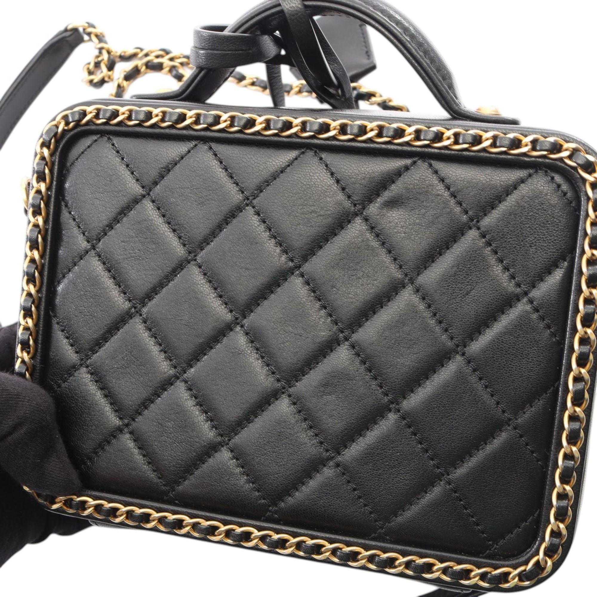 Chanel Small Lambskin CC Filigree Vanity Case - image 10