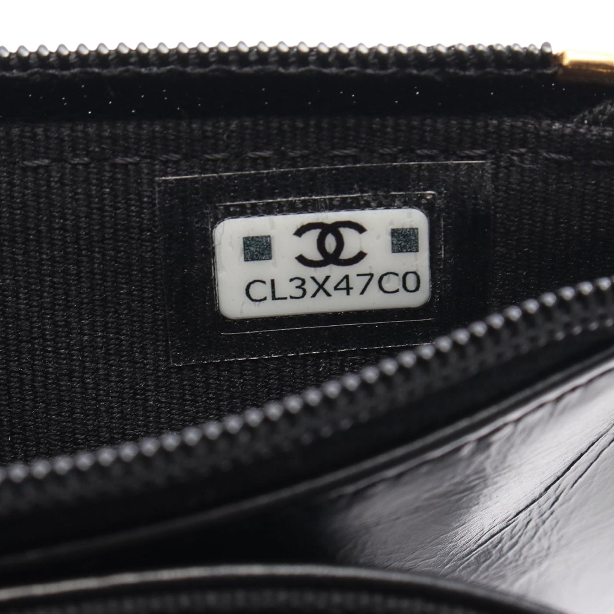 Chanel Quilted Calfksin Clutch With Chain - image 5
