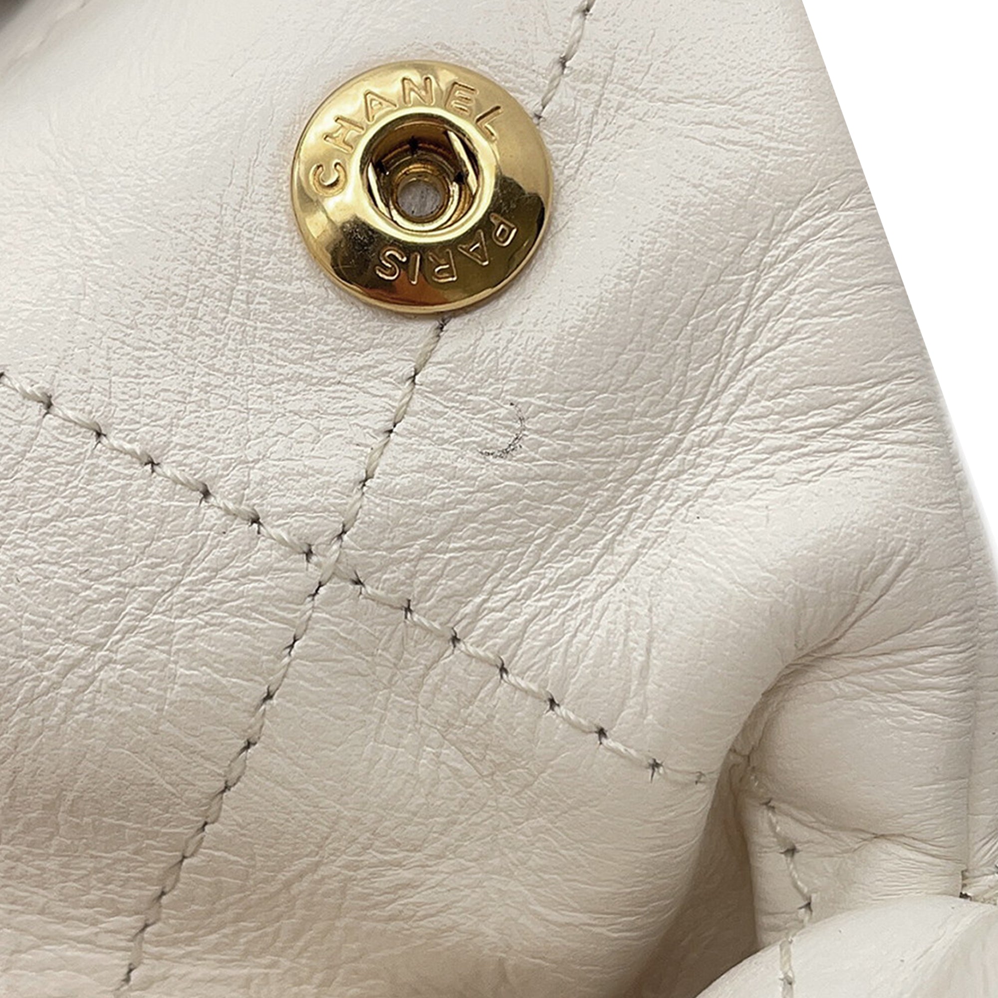 Chanel Small Shiny Calfskin 22 Hobo - image 8