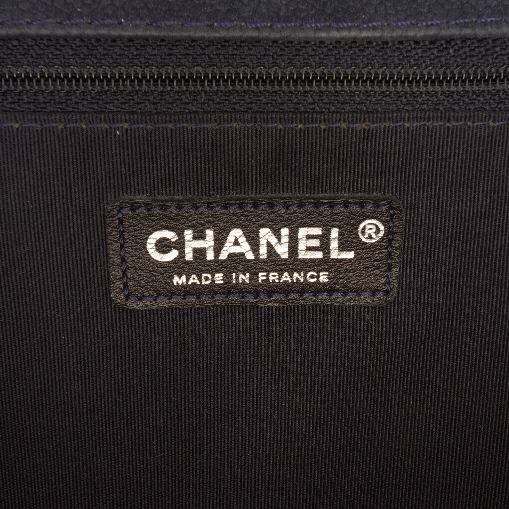 Chanel Large Iridescent Quilted Caviar Boy Flap - image 5