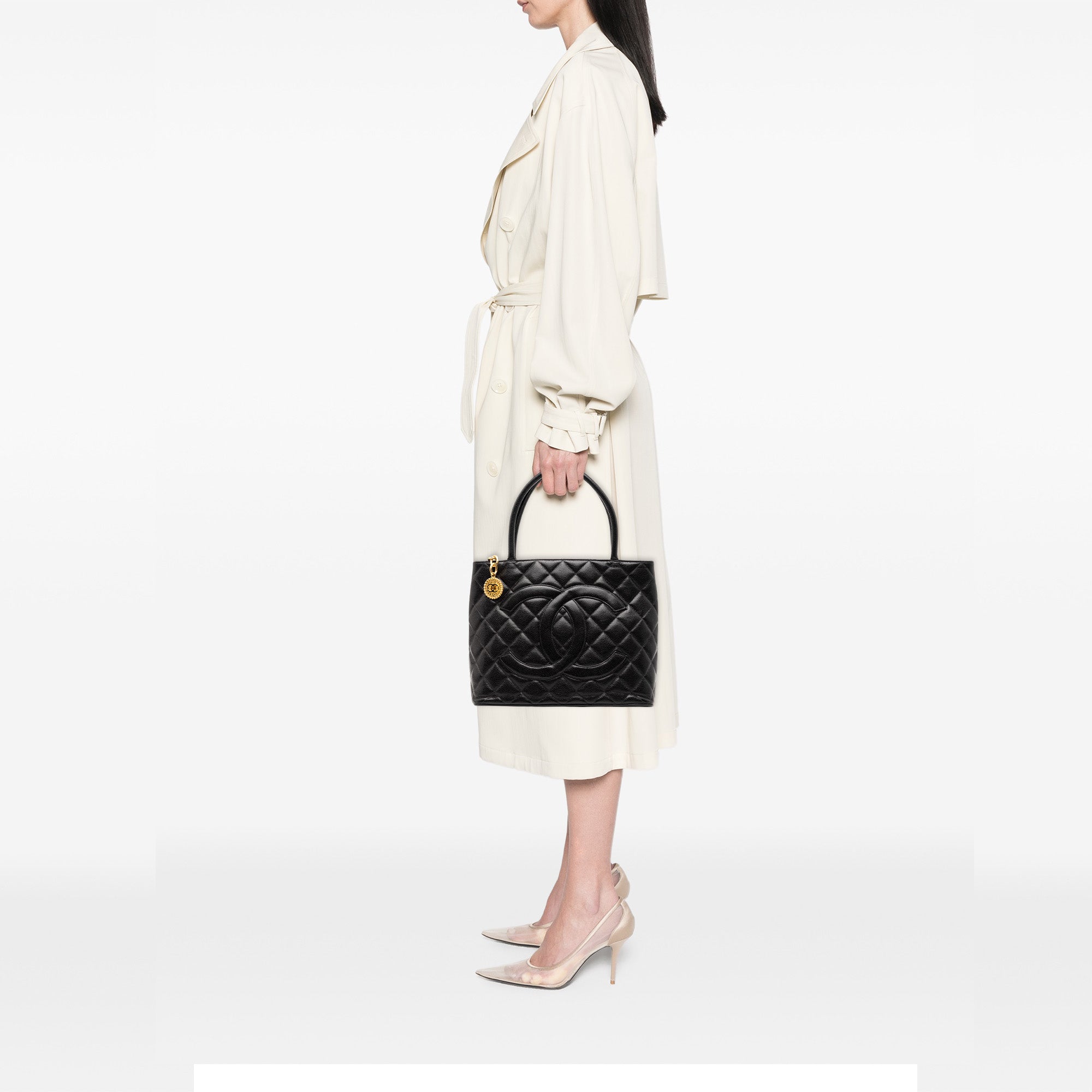 Chanel Caviar Medallion Tote - image 7