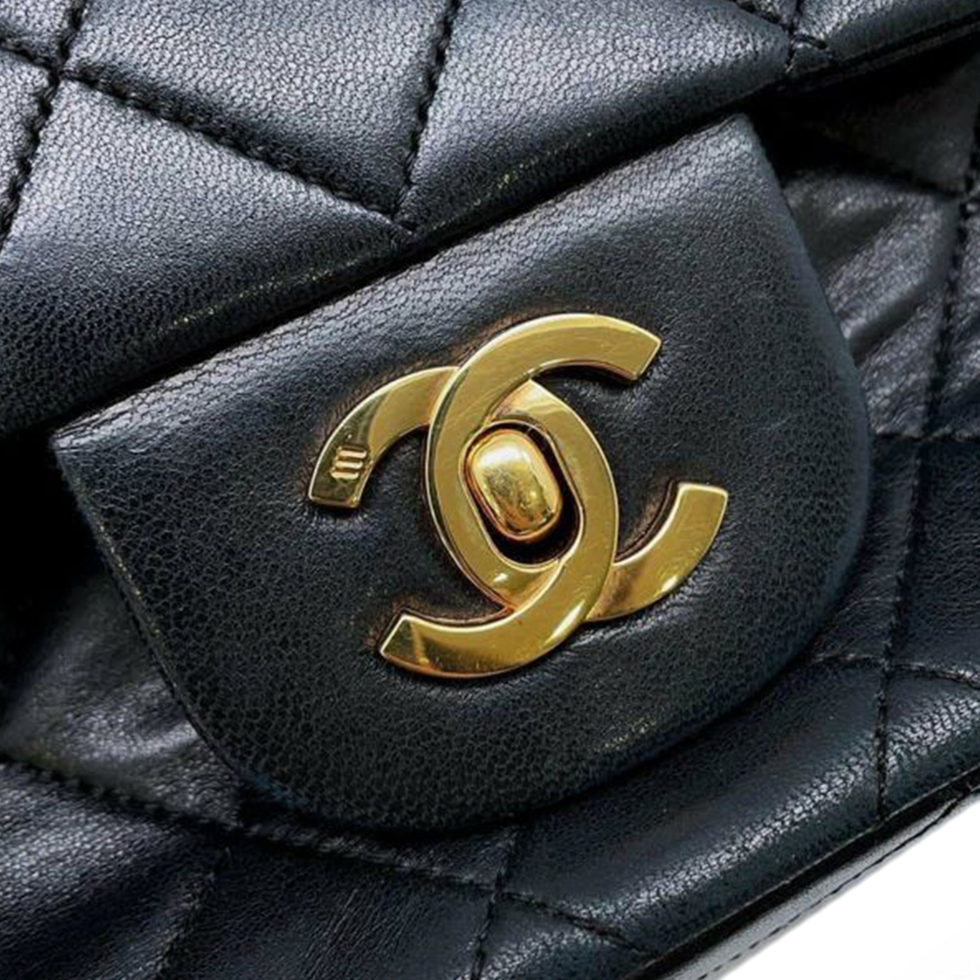 Chanel Medium Classic Lambskin Double Flap - image 10