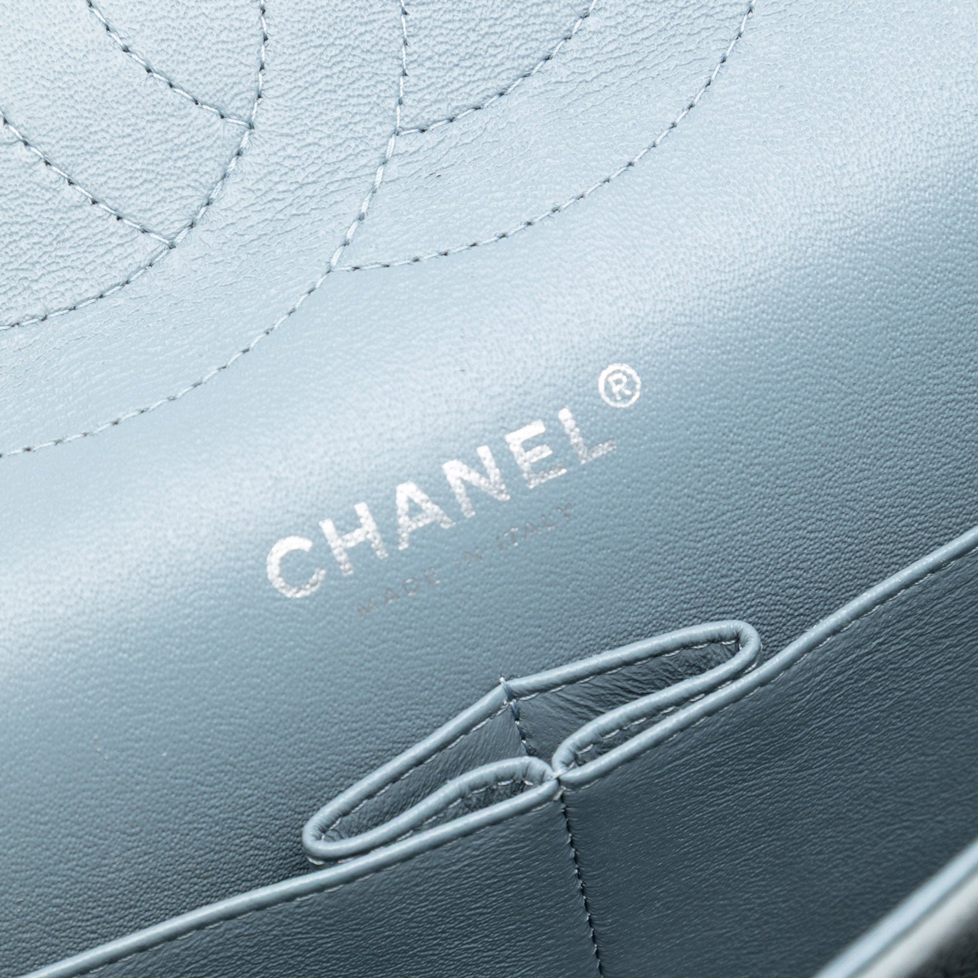 Chanel Jumbo Classic Caviar Double Flap - image 5