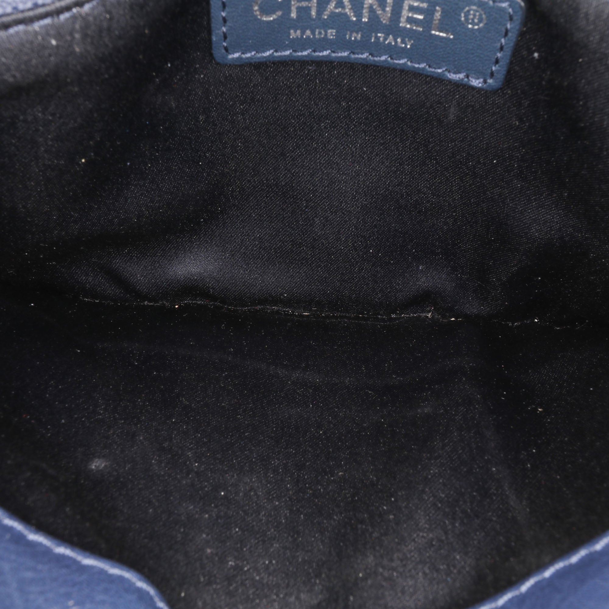 Chanel Medium Stitched Calfskin Citizen Flap - image 7