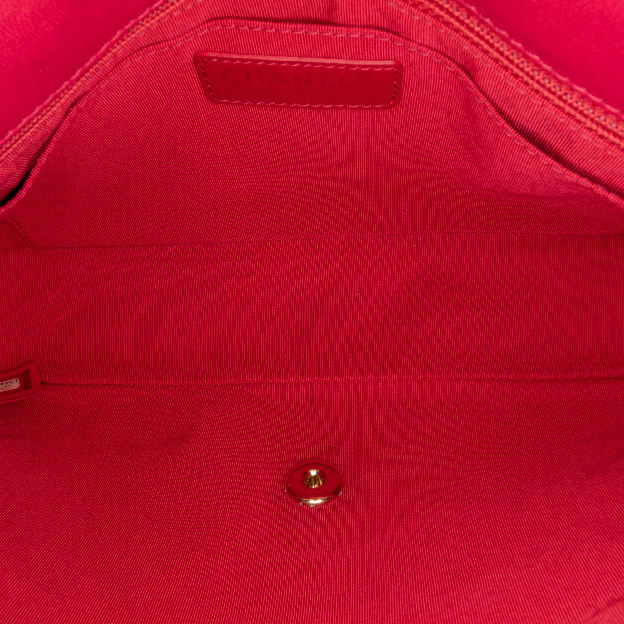 Chanel Medium Classic Lambskin Valentines Heart Charms Single Flap - image 4