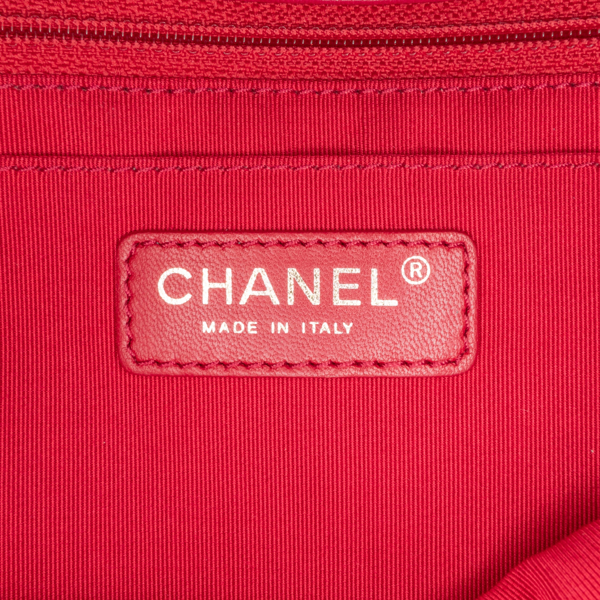 Chanel Medium Classic Lambskin Valentines Heart Charms Single Flap - image 5