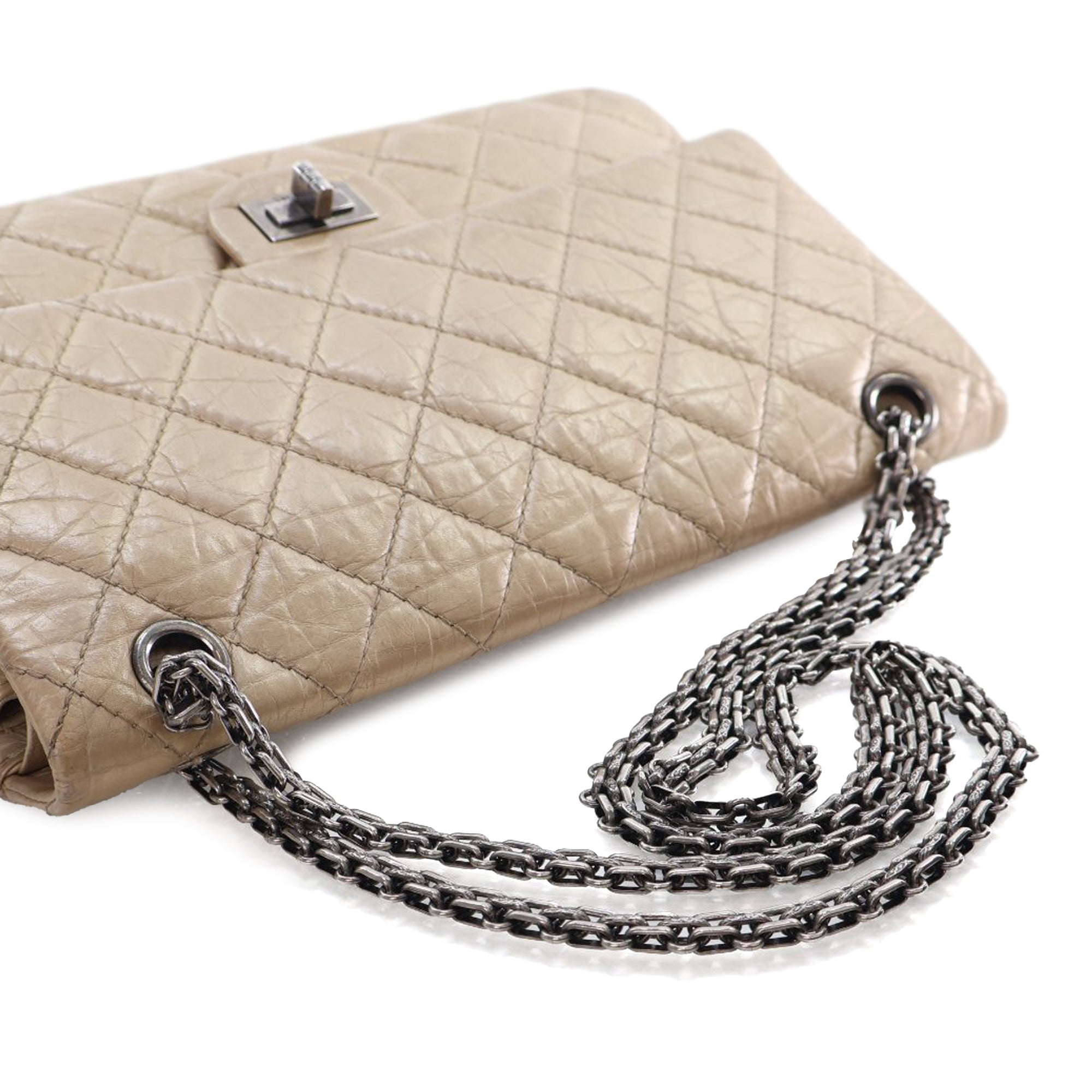 Chanel Reissue 2.55 Aged Calfskin Double Flap 226 - image 13