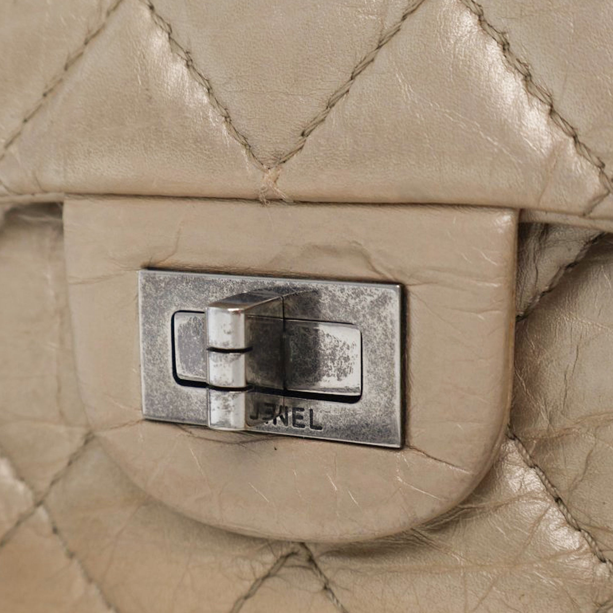 Chanel Reissue 2.55 Aged Calfskin Double Flap 226 - image 4
