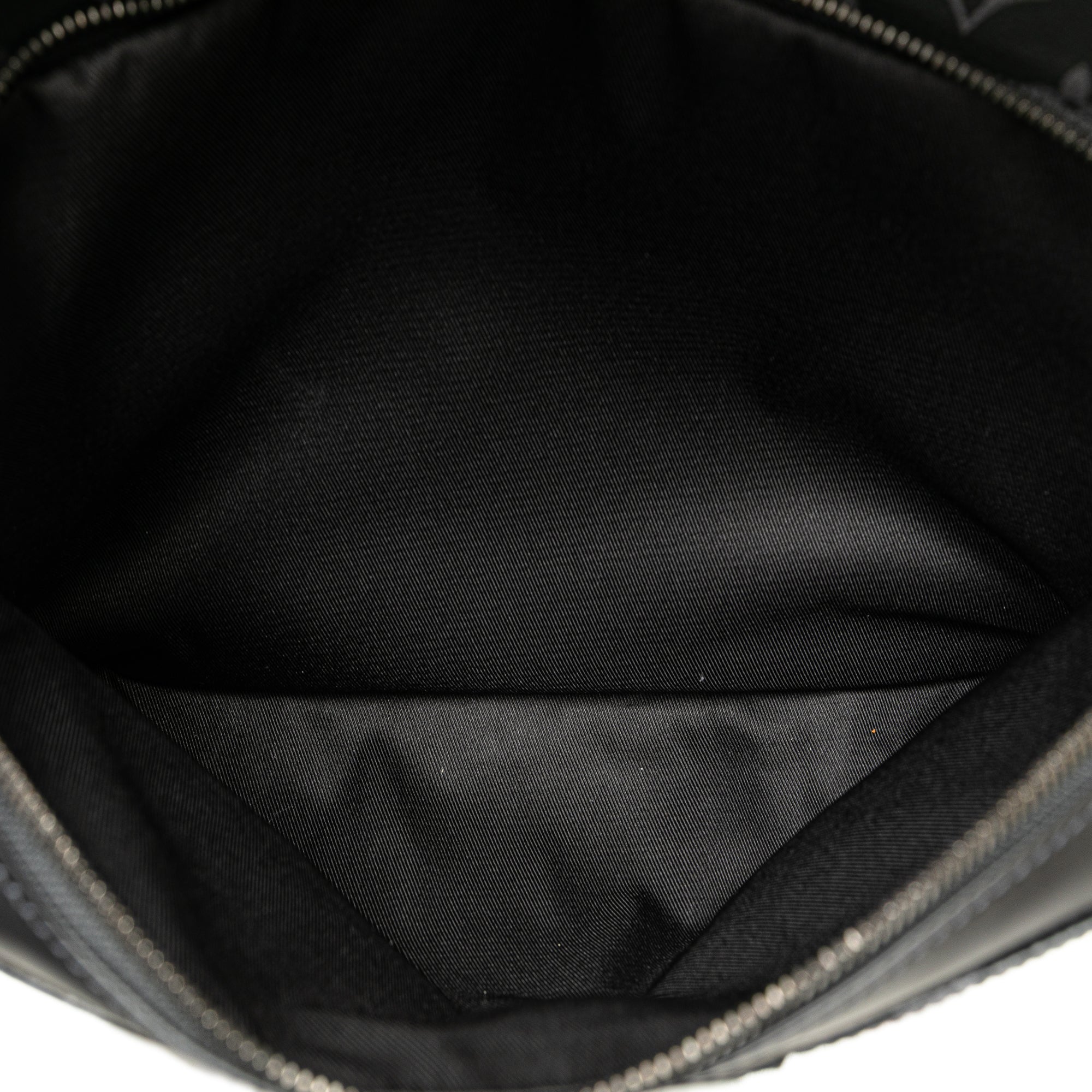 Louis Vuitton Monogram Eclipse Discovery - image 4