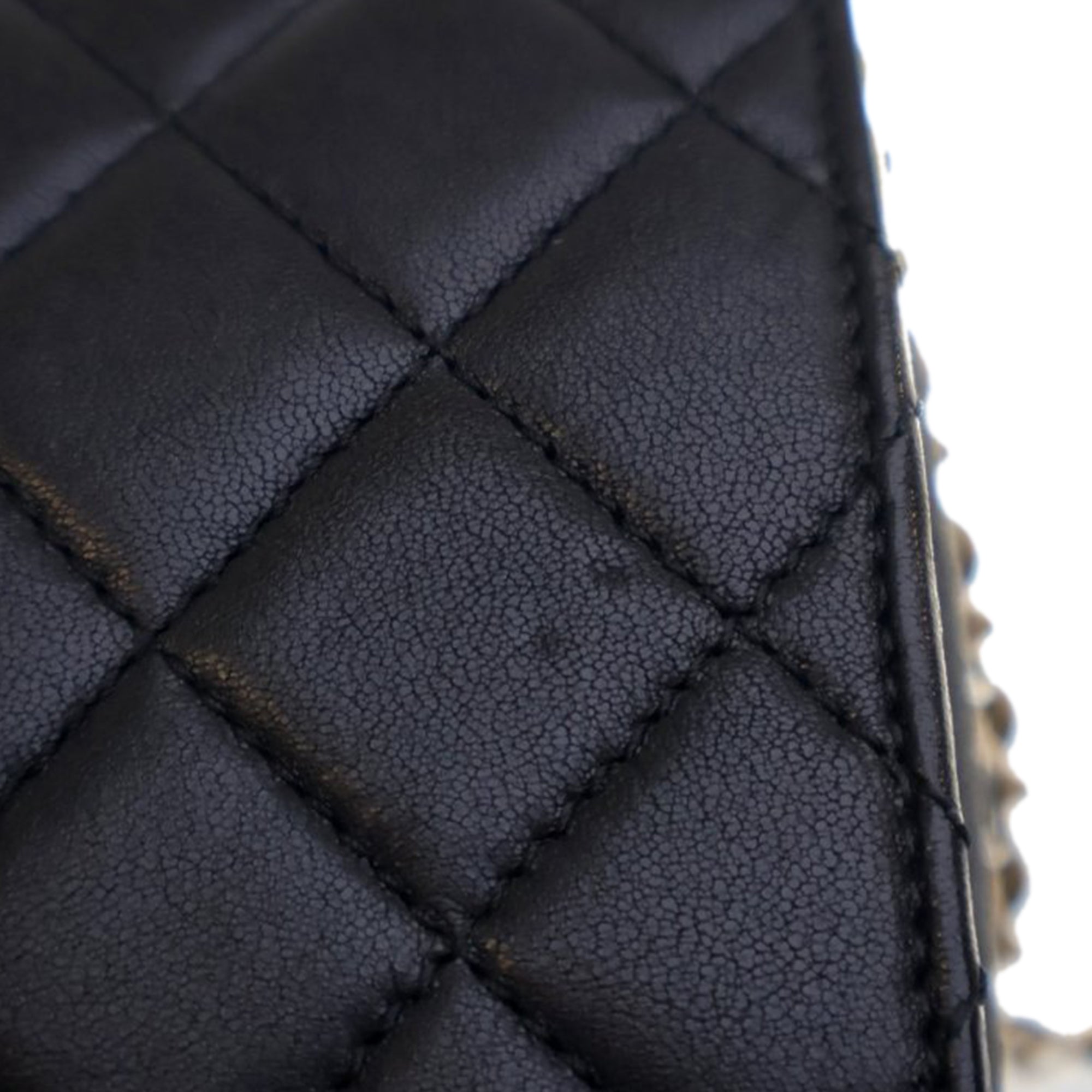 Chanel Small Quilted Goatskin Chic Pearls Flap - image 9