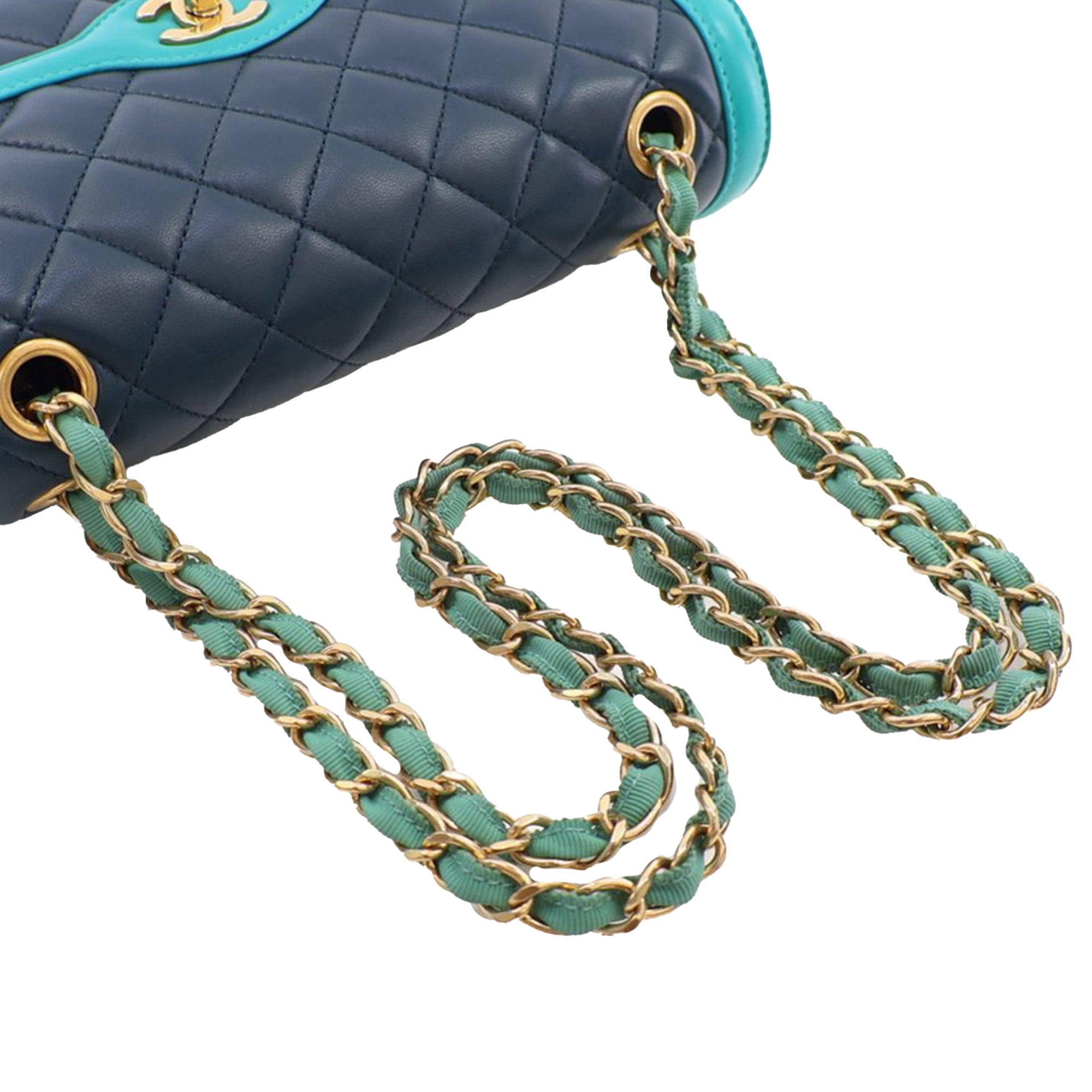 Chanel Medium Quilted Lambskin Two-Tone Day Flap - image 11