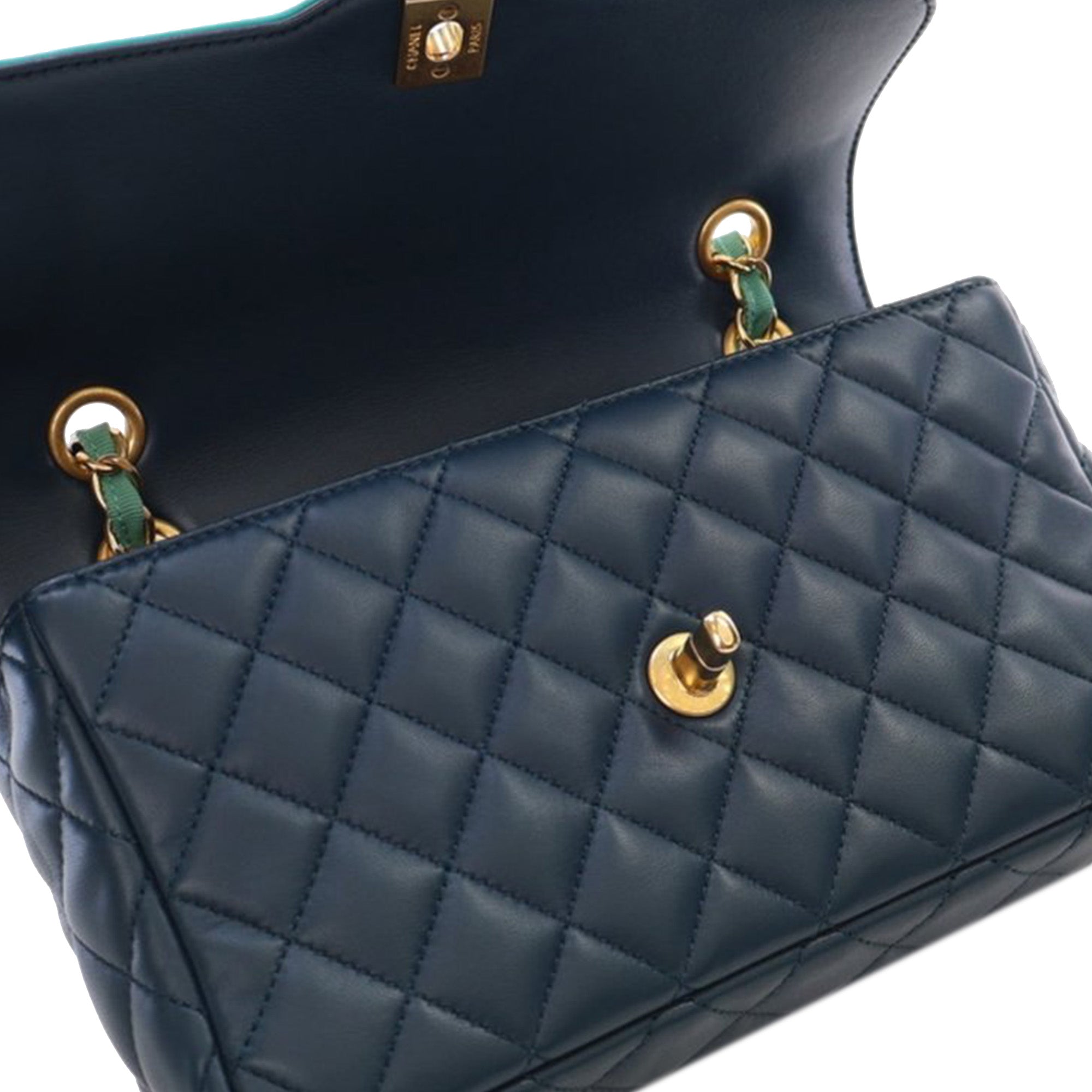 Chanel Medium Quilted Lambskin Two-Tone Day Flap - image 8