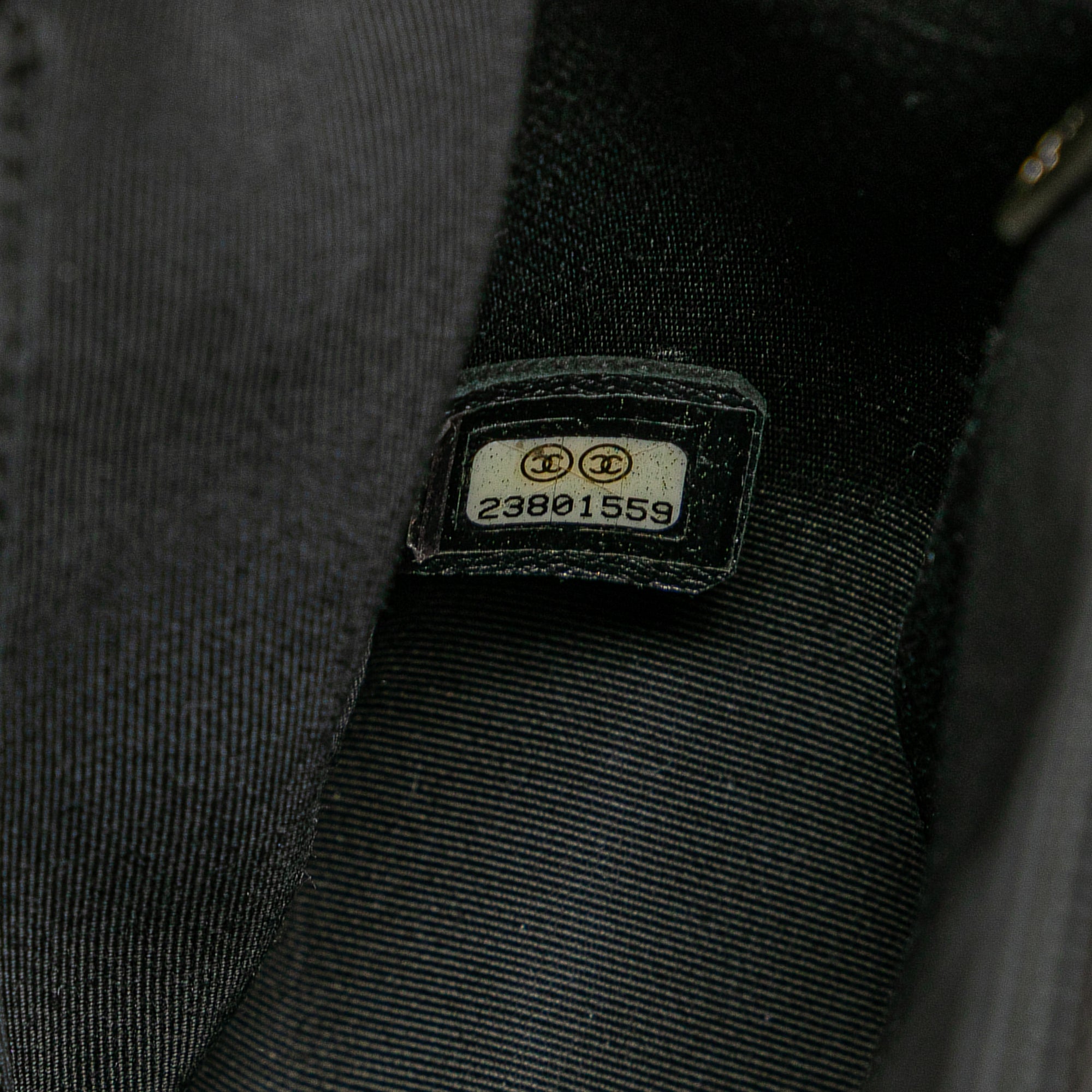 Chanel Medium Chevron Lambskin Boy Flap - image 6