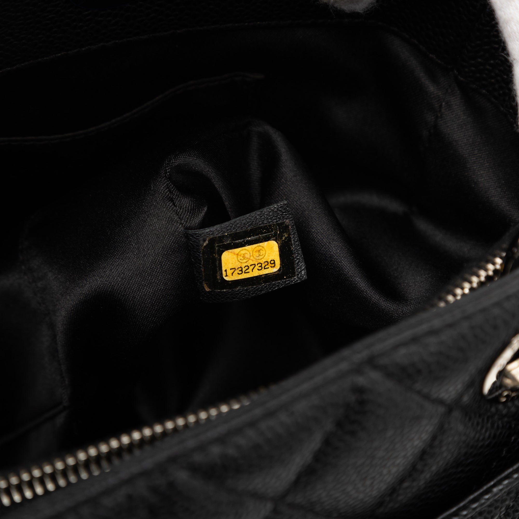 Chanel Caviar Grand Shopping Tote - image 6