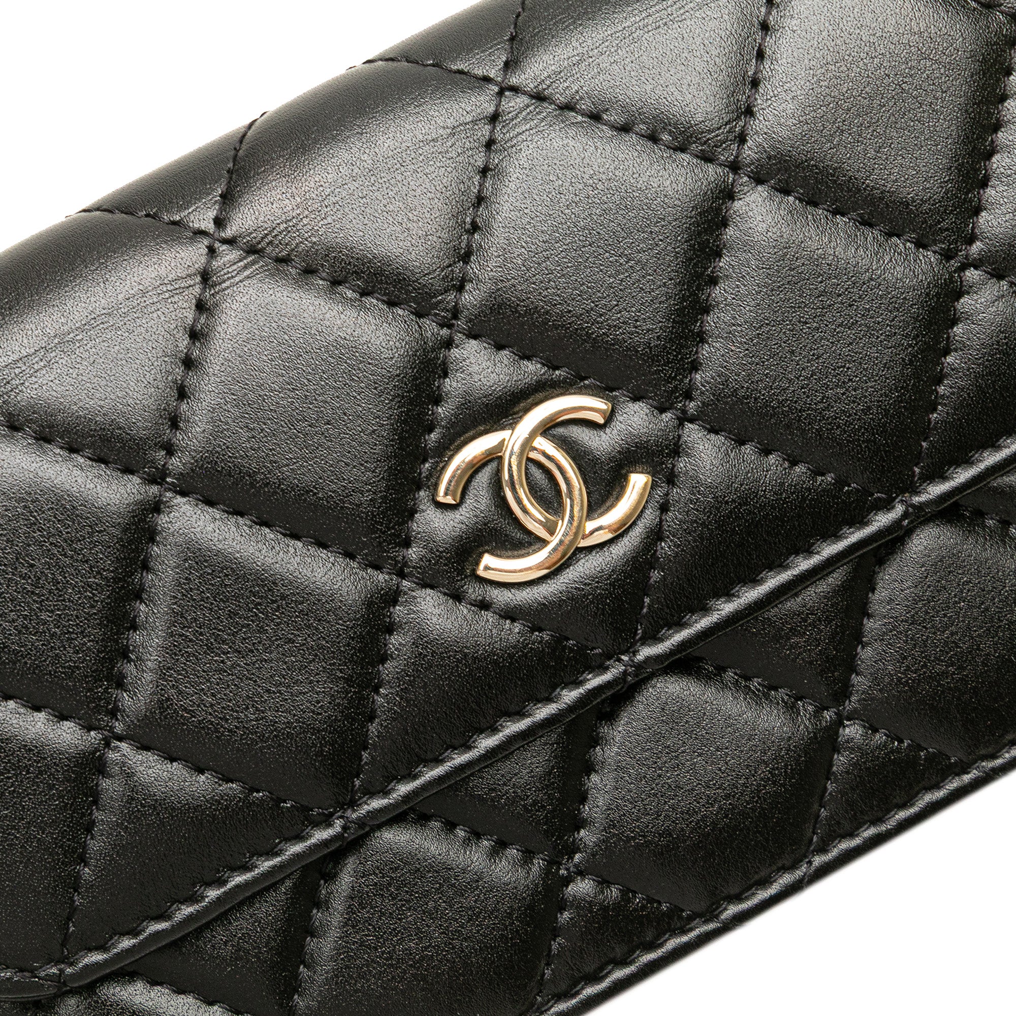 Chanel Quilted Calfskin Maxi Pearls Clutch With Chain - image 12