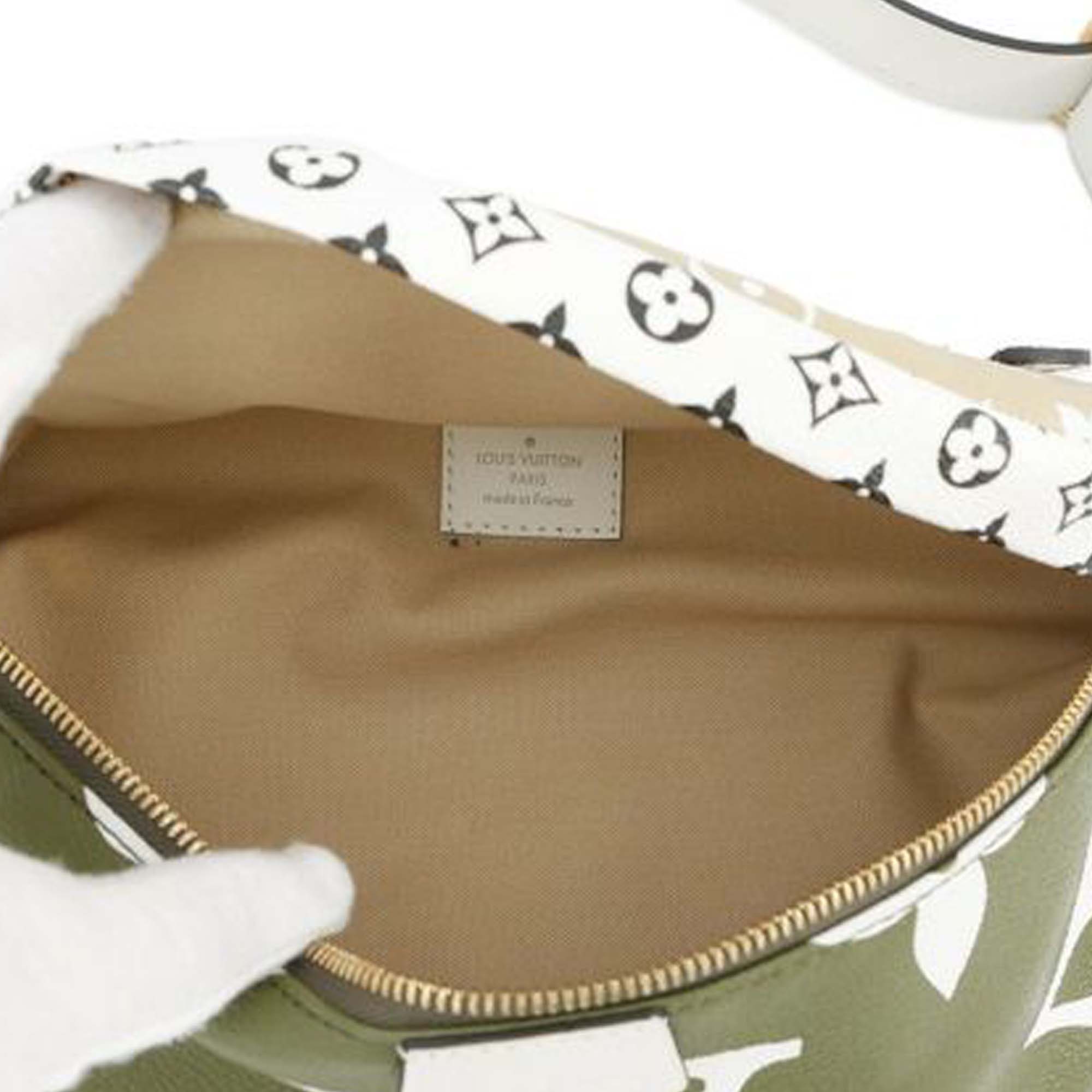 Louis Vuitton Monogram Giant Bumbag - image 5