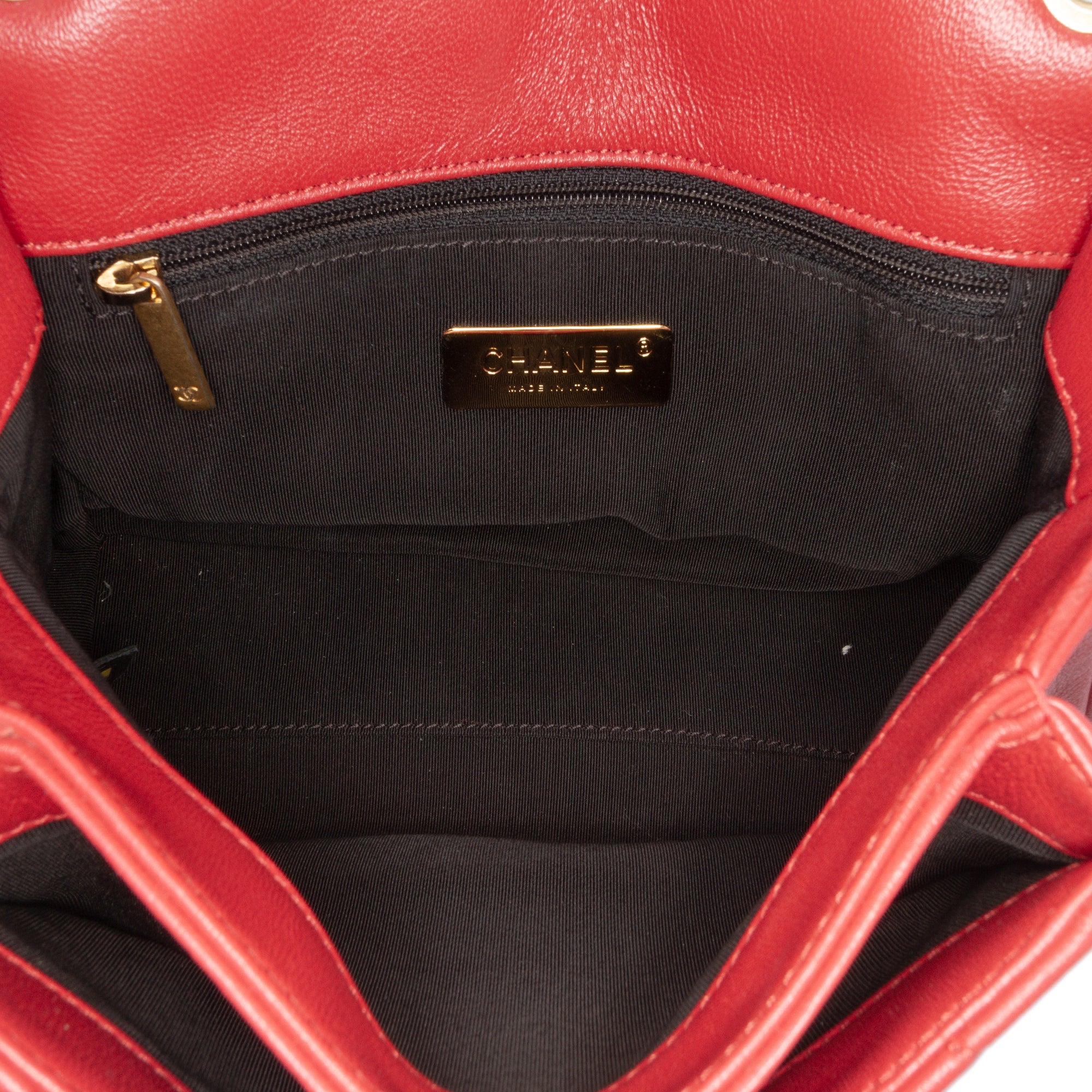 Chanel Small Quilted Lambskin Chain Link Flap - image 4