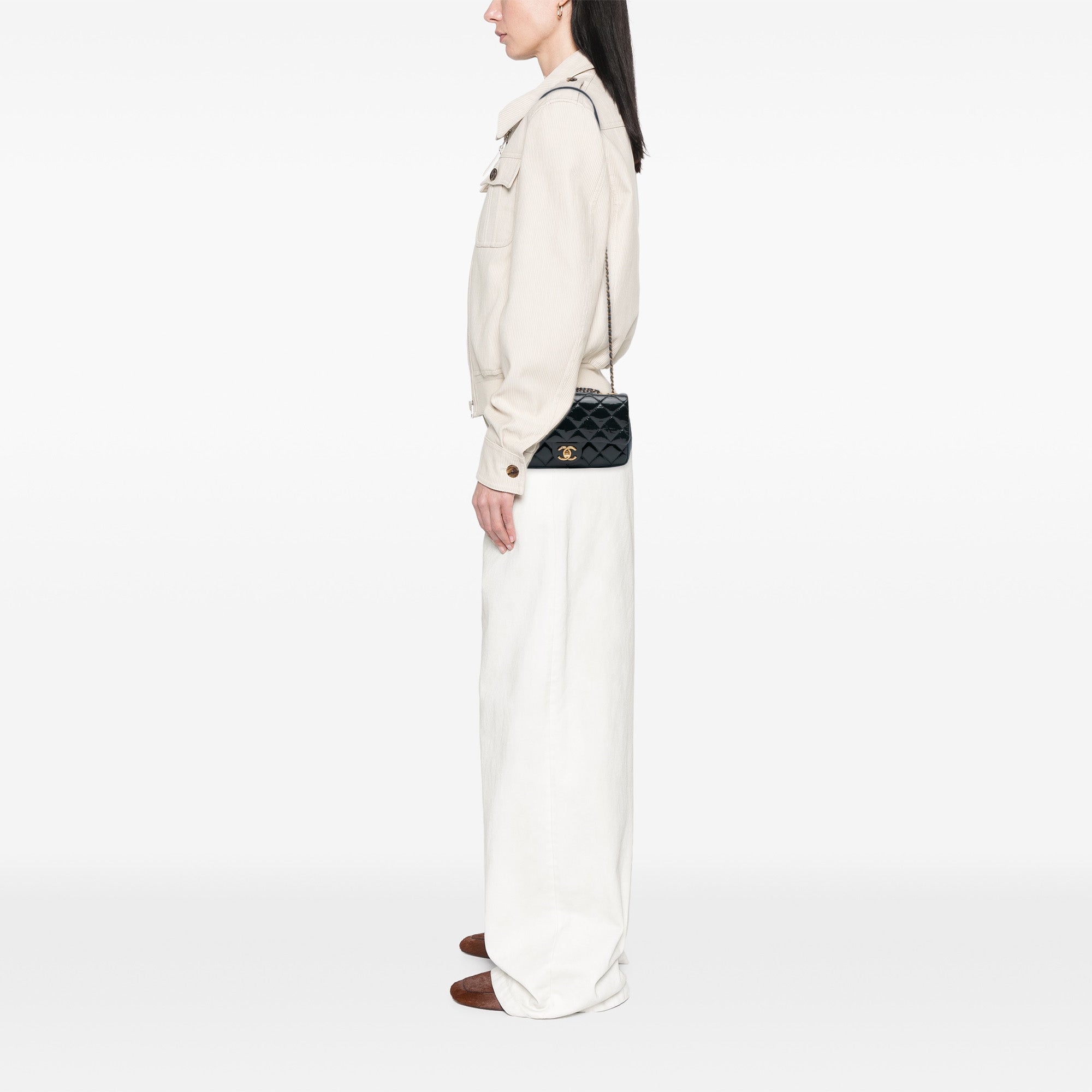 Chanel Paris-Salzburg Small Patent and Goatskin CC Eyelet Flap - image 12