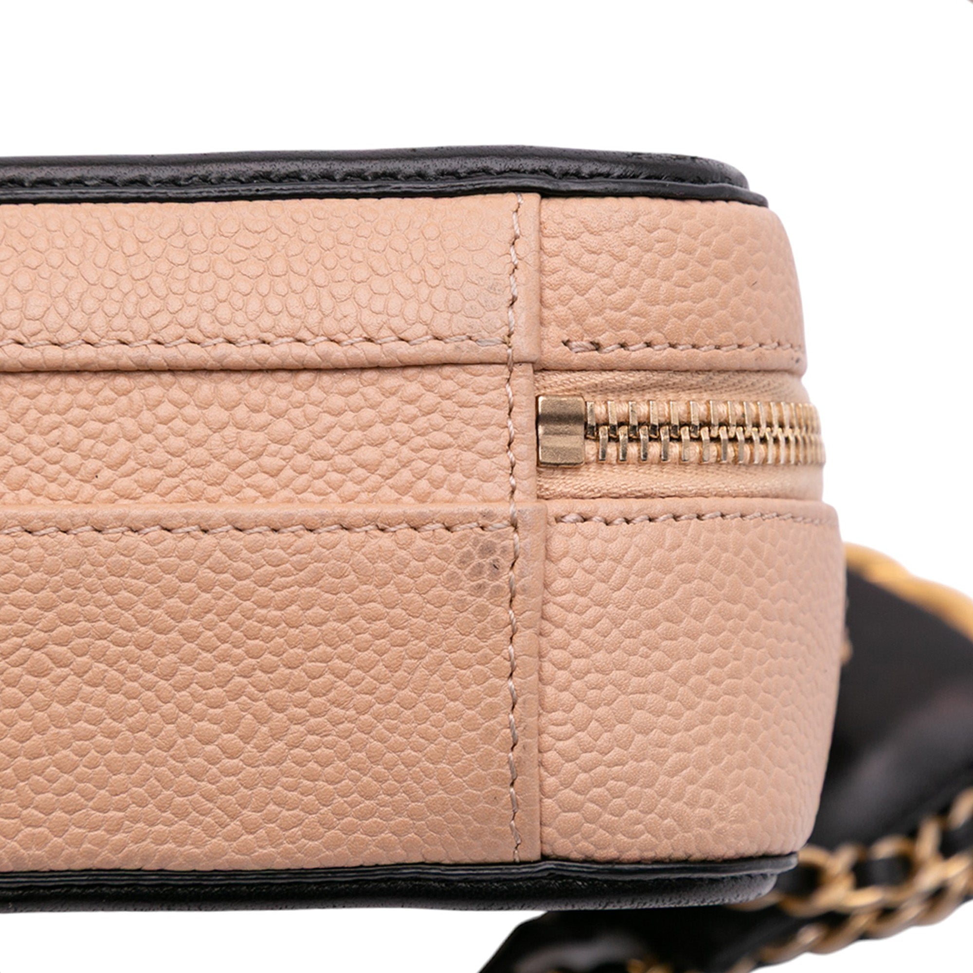 Chanel Small Bicolor Caviar CC Filigree Vanity Case - image 8