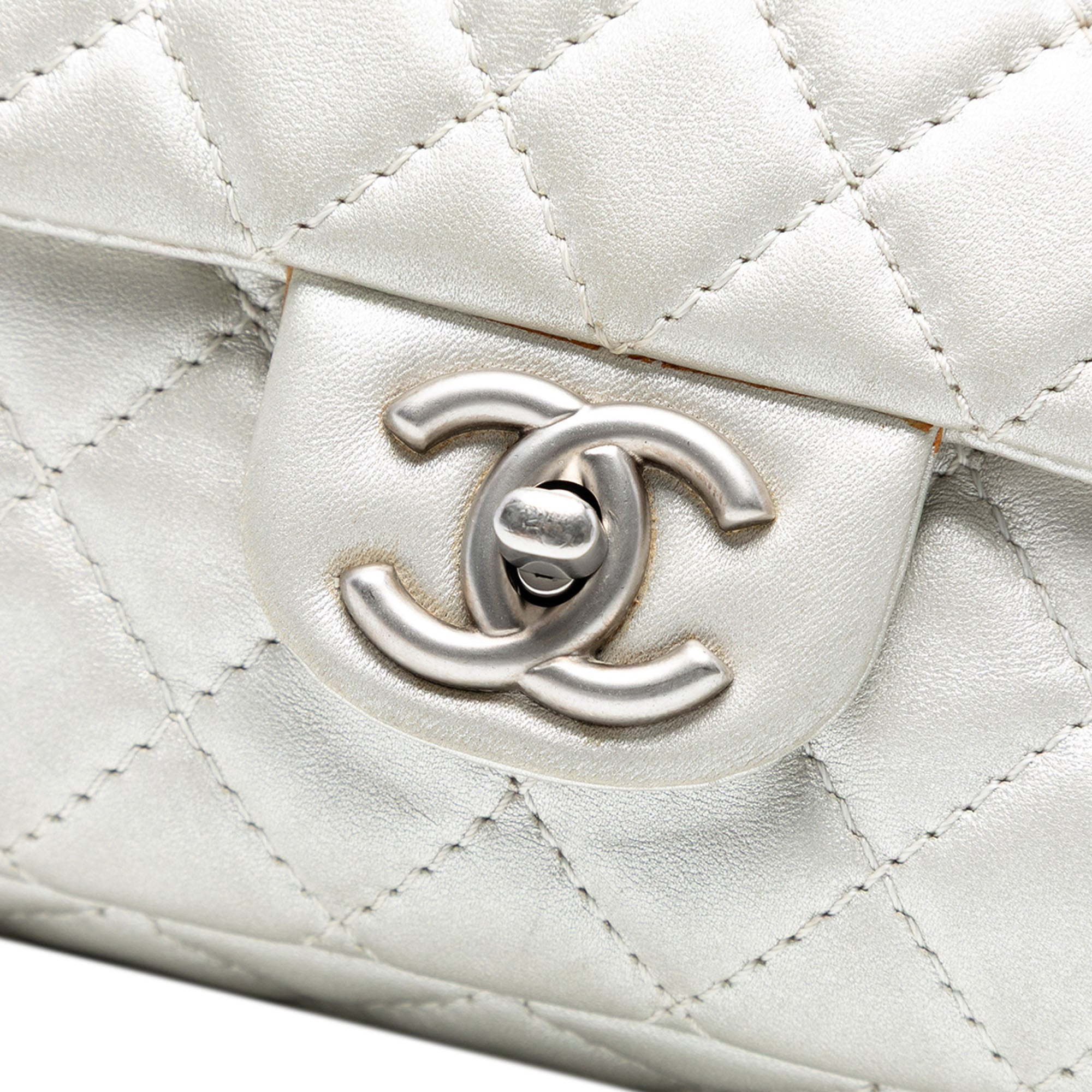 Chanel Medium Classic Lambskin Double Flap - image 5